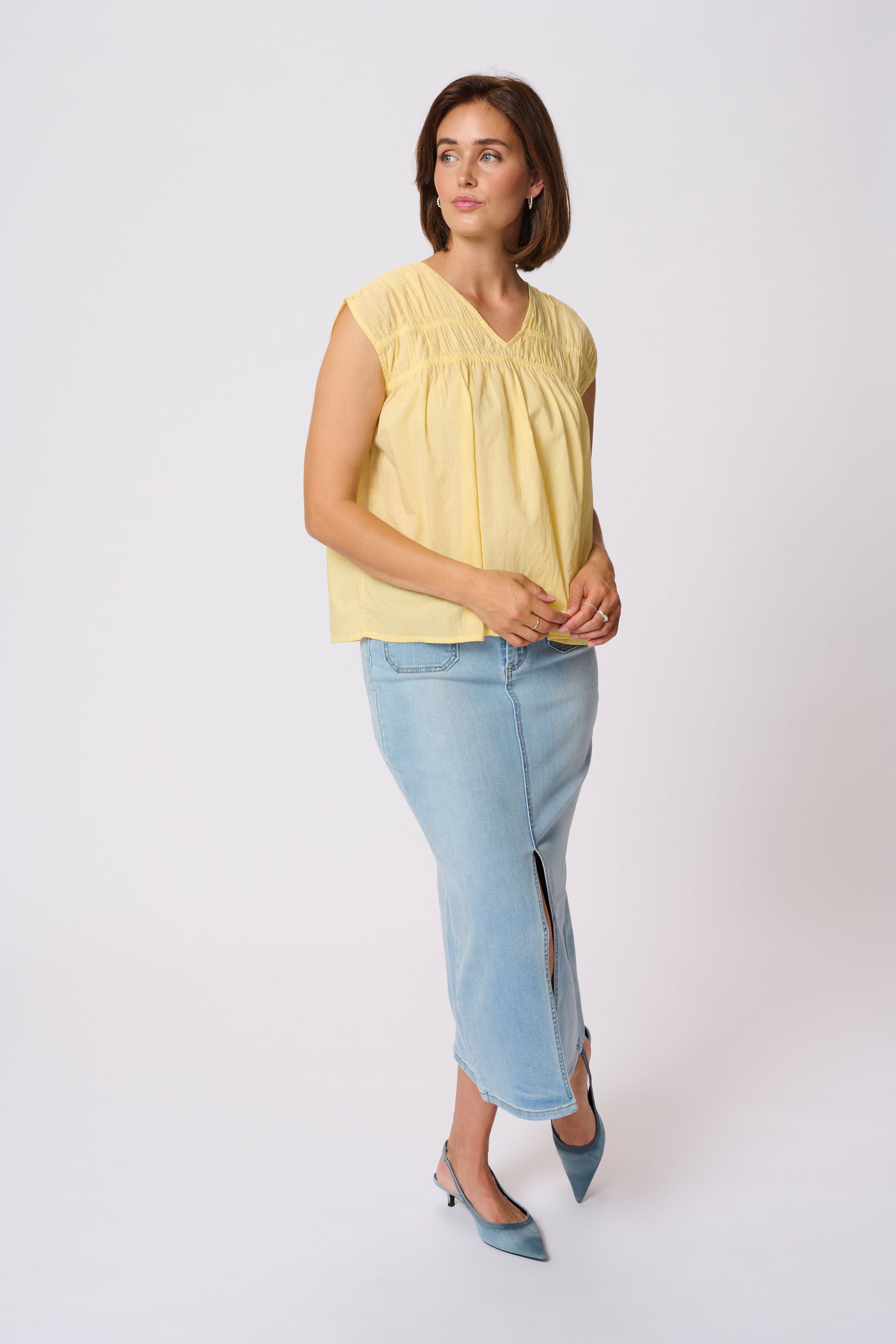 KAthua Bluse LOOKBOOK FRONT 10509987-130922