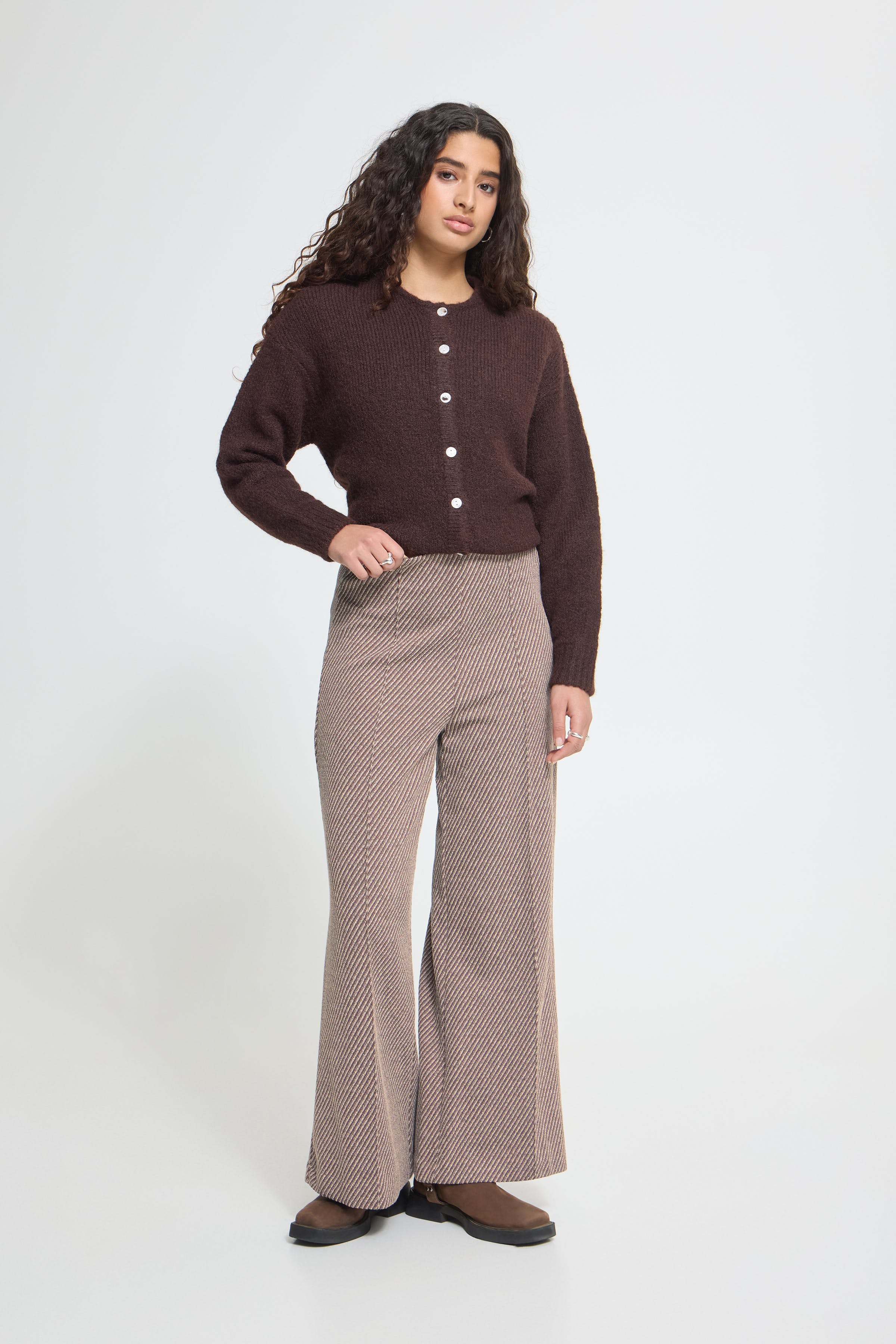 IHKATE Trousers LOOKBOOK FRONT 20125262-900009668