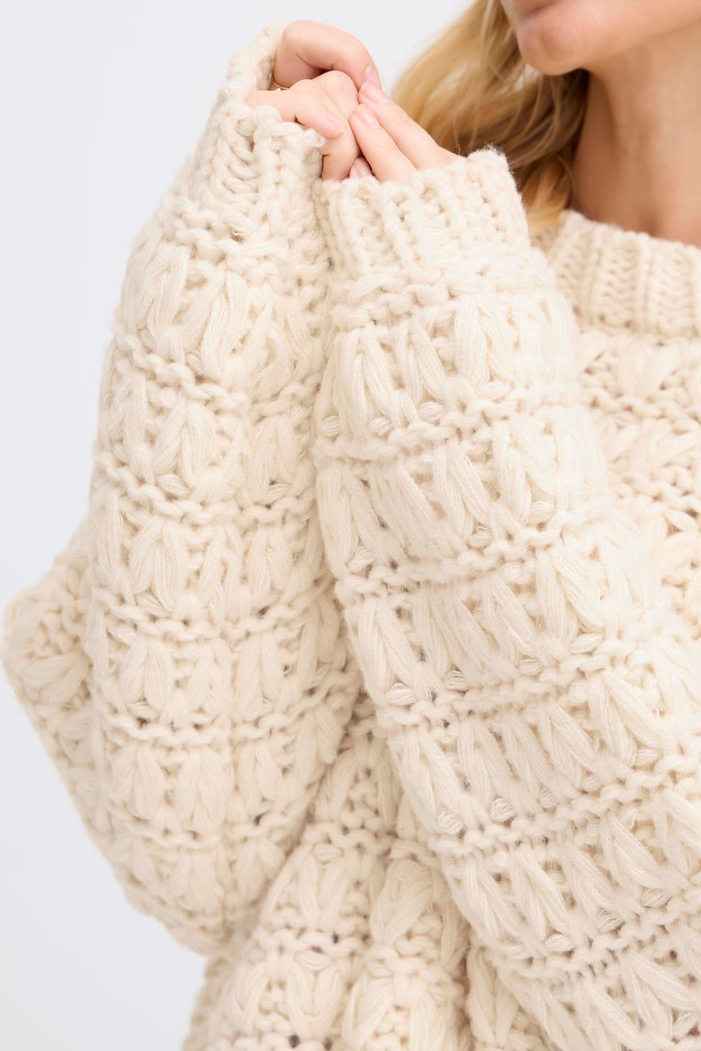 SBBOUTE Pullover LOOKBOOK DETAIL 22101077-110105