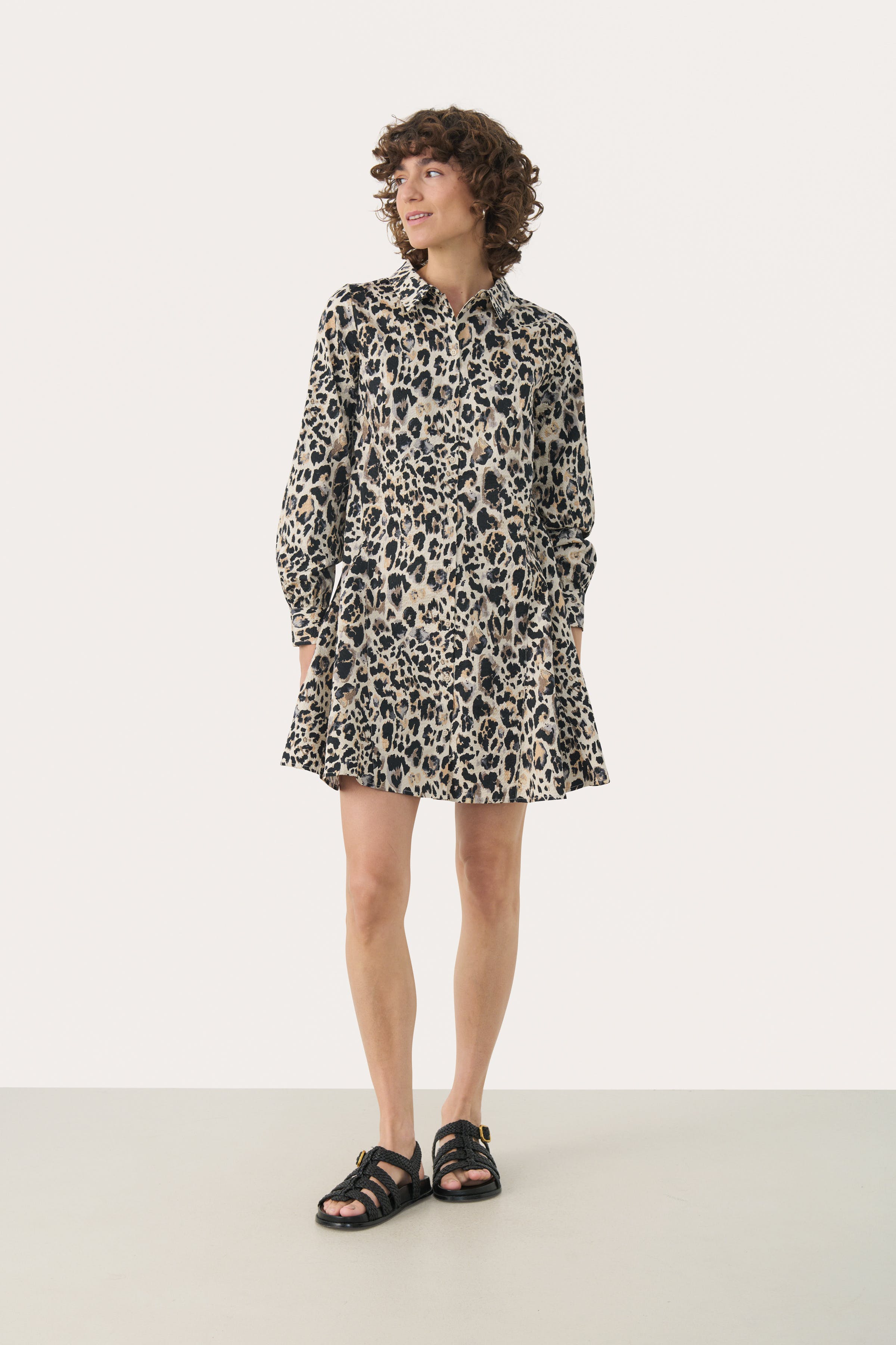 EsilyaPW Jurk LOOKBOOK FRONT 30309555-301773