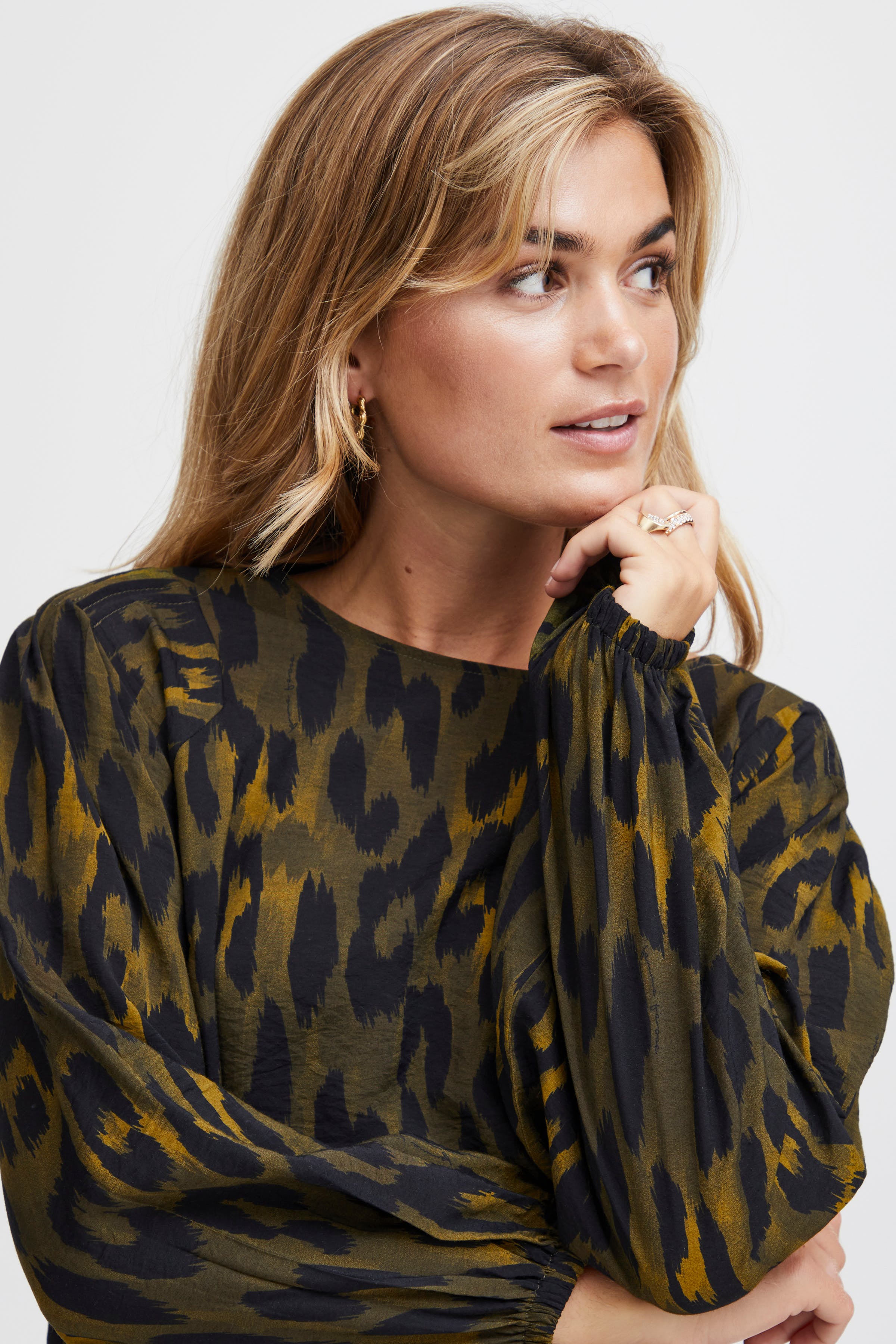 FRLEONI Bluse LOOKBOOK DETAIL 20612701-202439