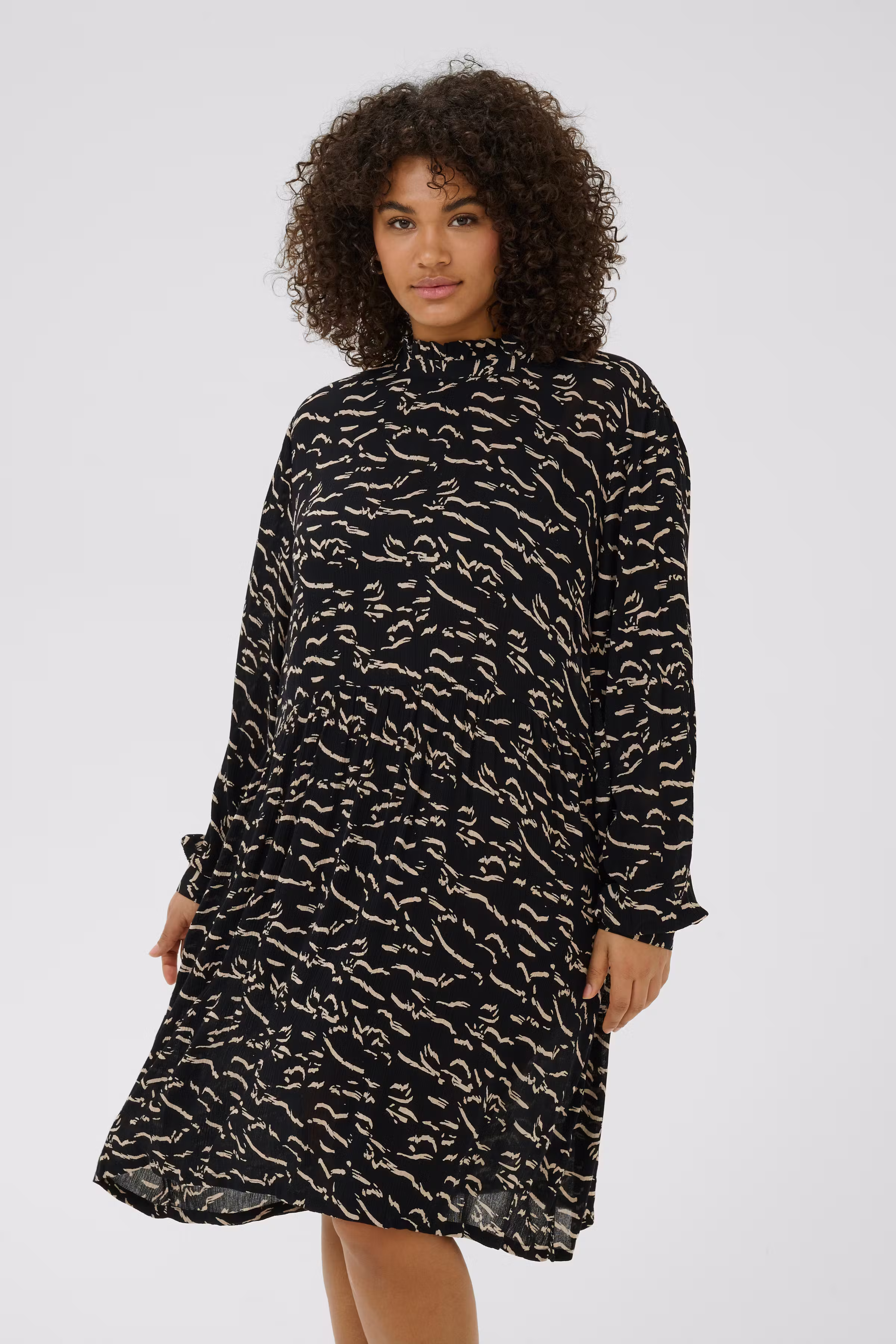 KClune Robe LOOKBOOK FRONT 10583163-107346