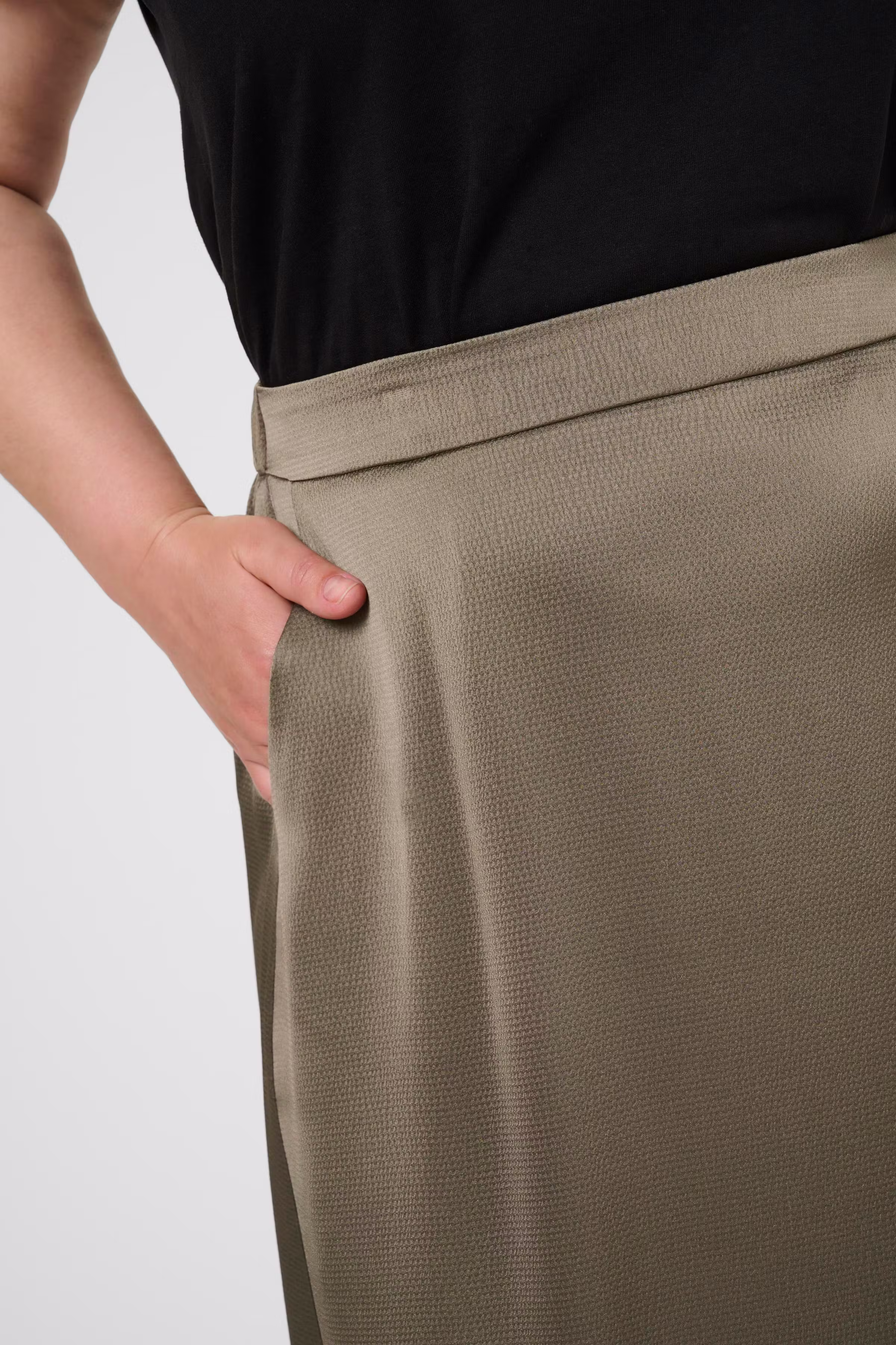 KCdina Jupe LOOKBOOK DETAIL 10582710-190808