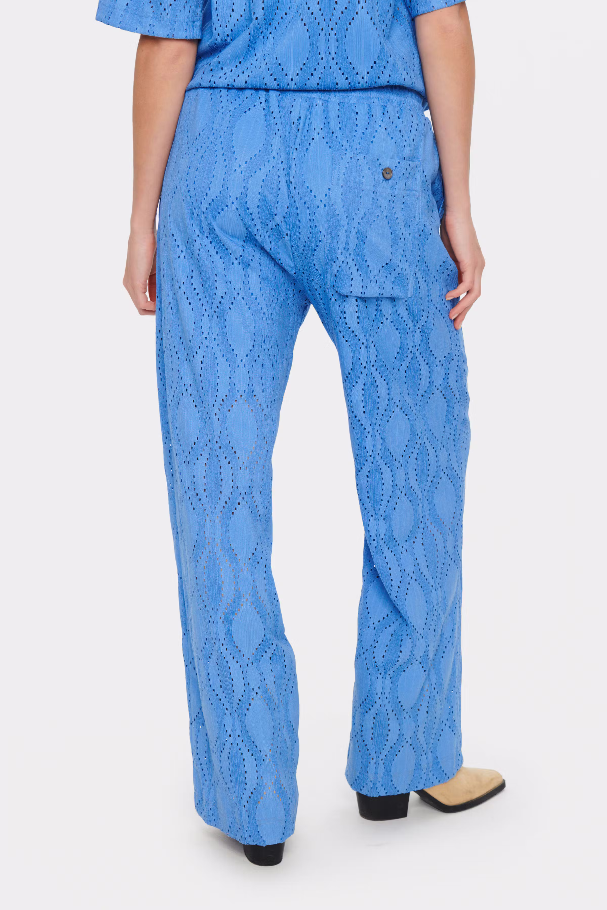 DorrisSZ Hose LOOKBOOK BACK 30513129-174037