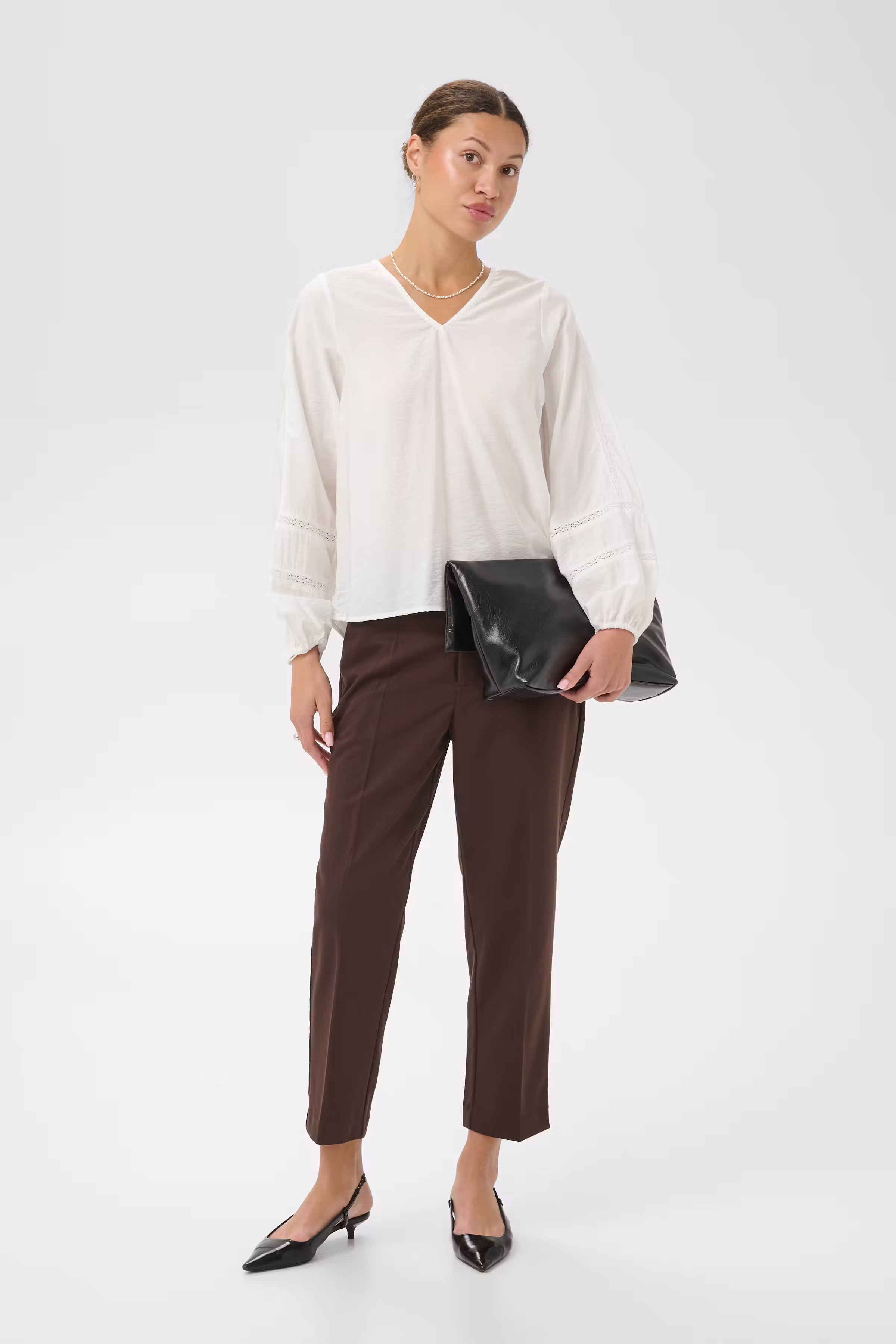 KAhailey Bluse LOOKBOOK FRONT 10512502-110602