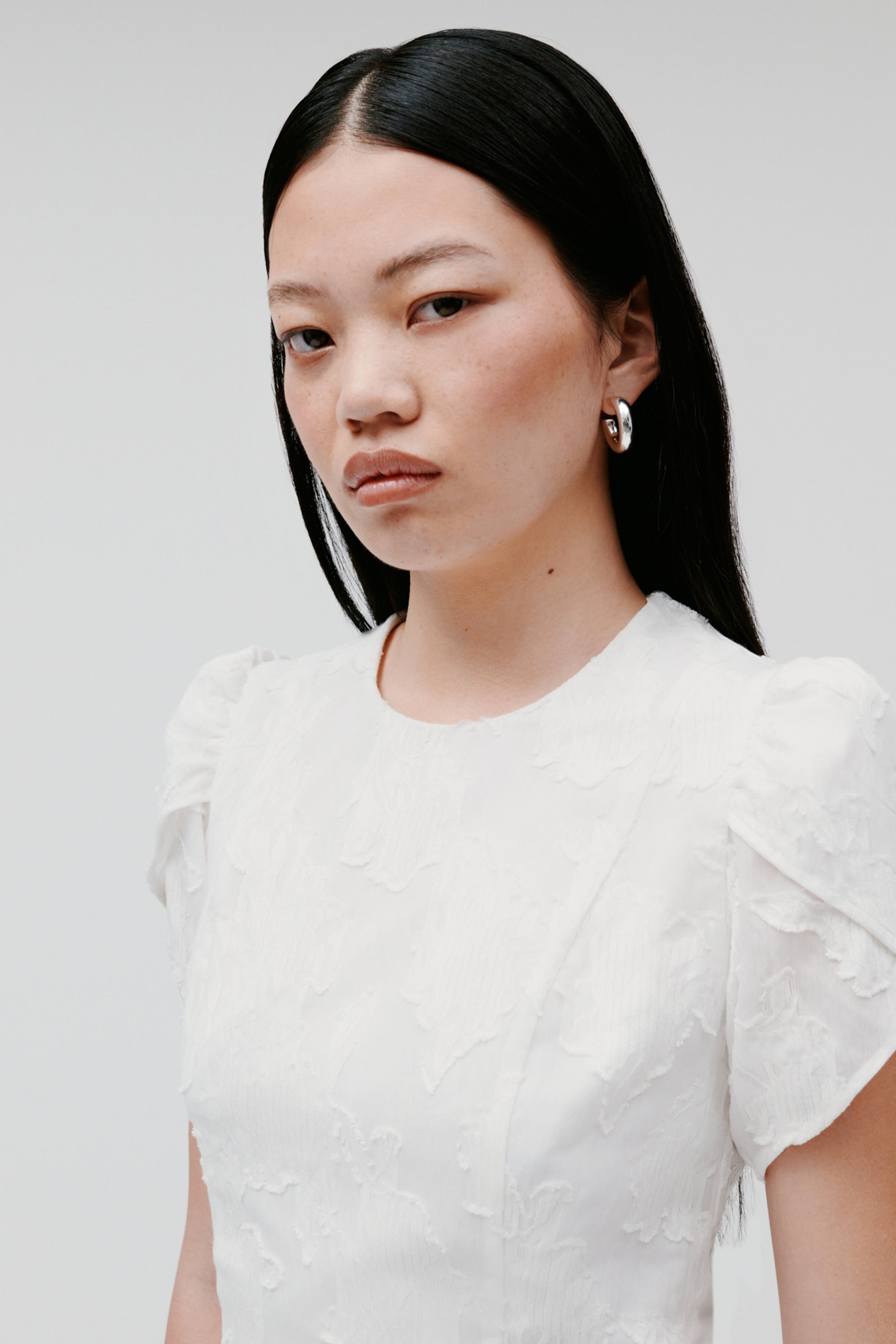 NERISSA Dress LOOKBOOK FRONT 30600664-WH010