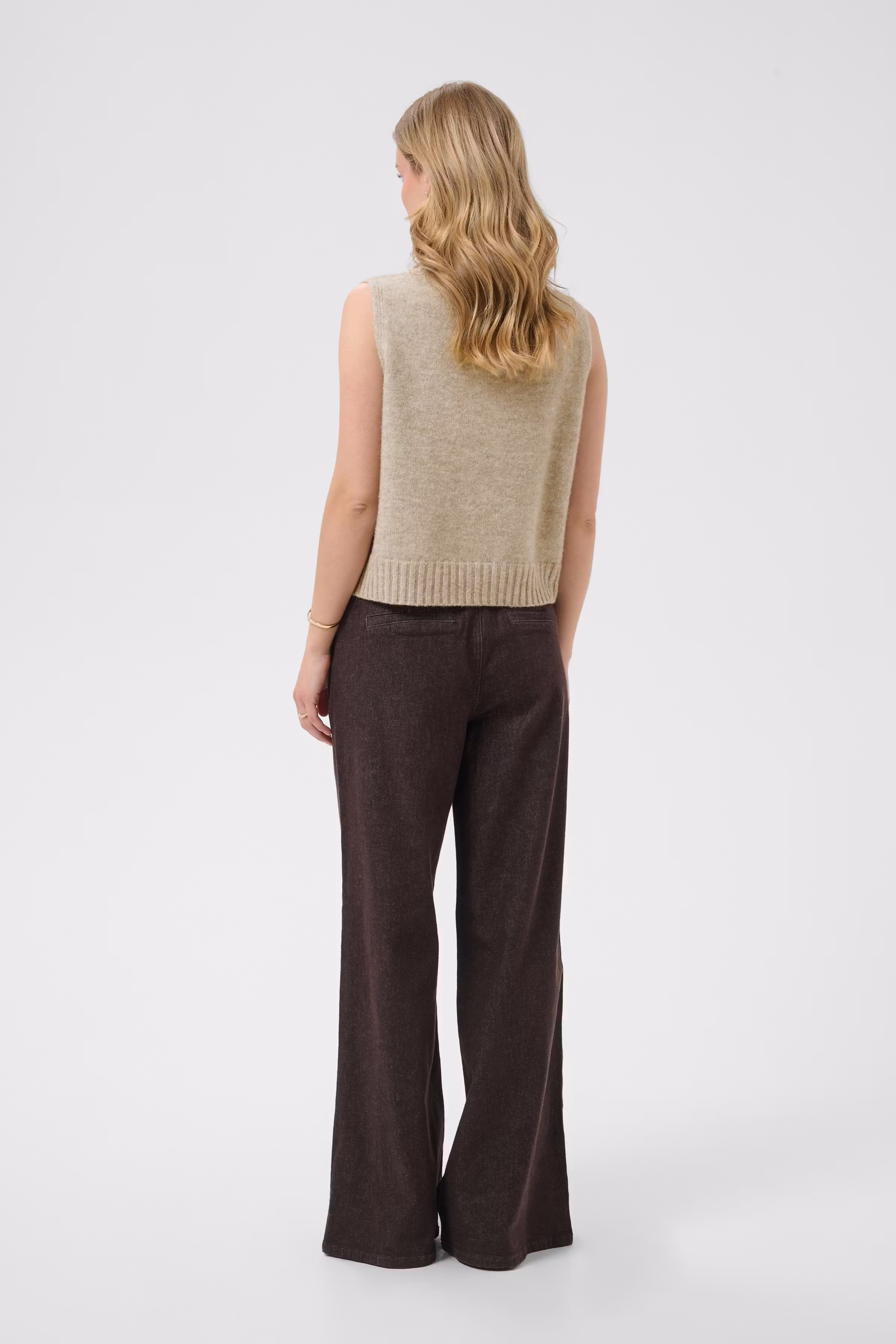 CRElsie Slipover LOOKBOOK BACK 10615533-1000060