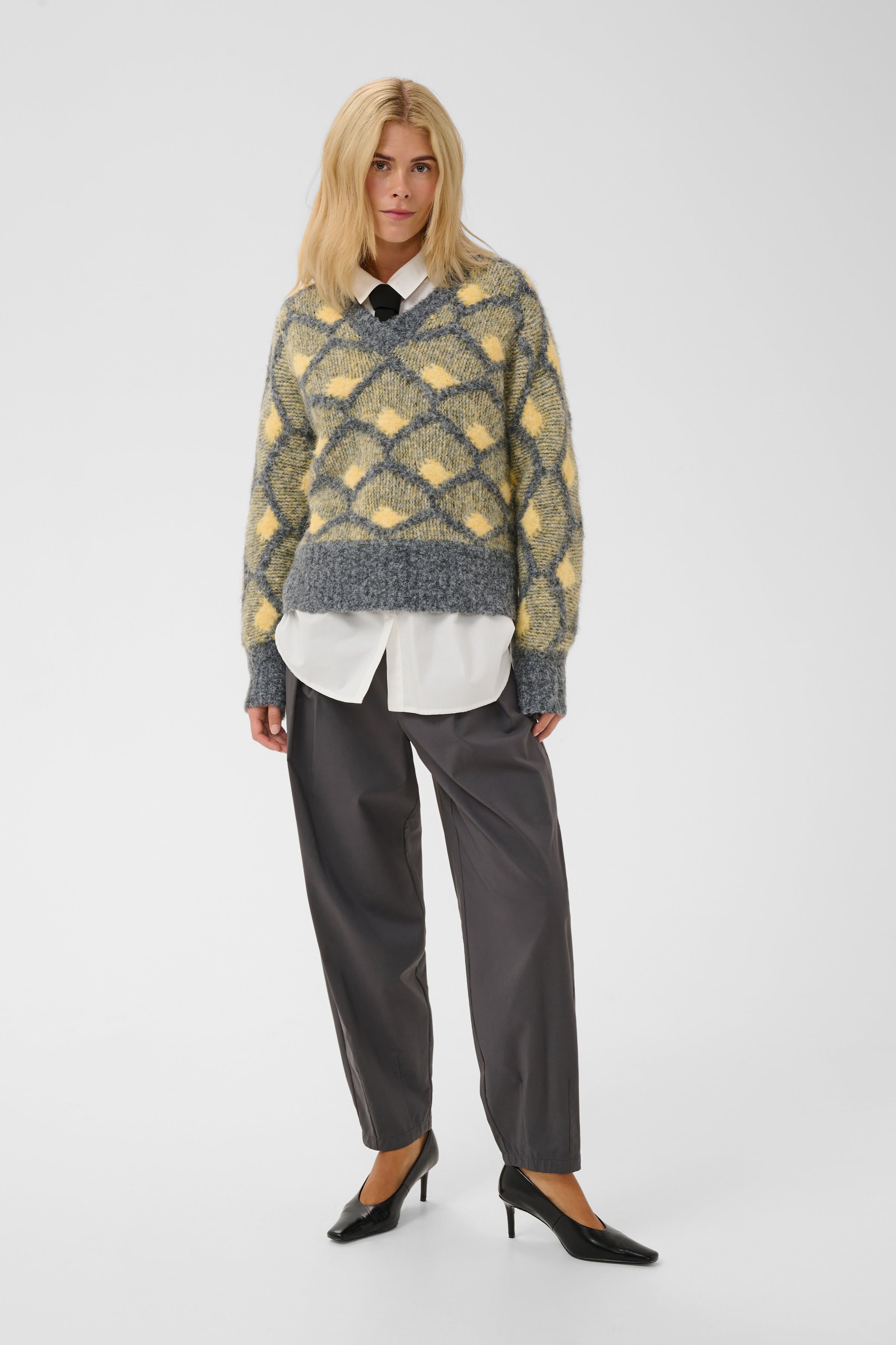 CUjamie Hose LOOKBOOK FRONT 50113568-180201