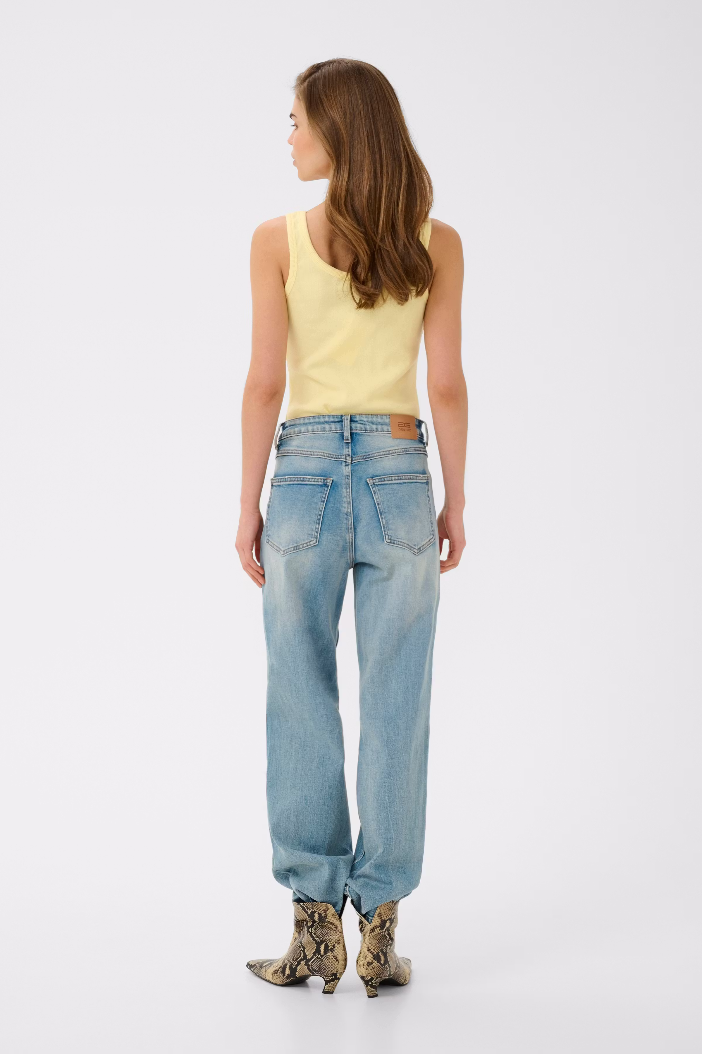 GZdrew Top LOOKBOOK BACK 10910067-120722
