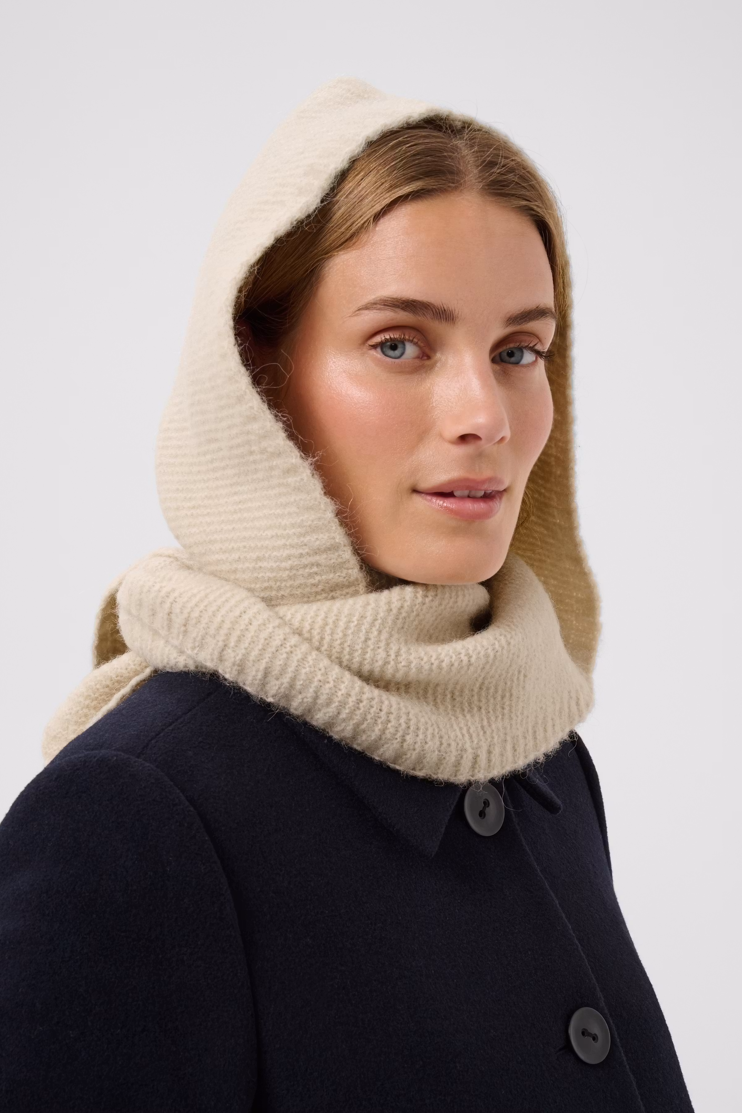 CharlinePW Tuch LOOKBOOK DETAIL 30310725-130400