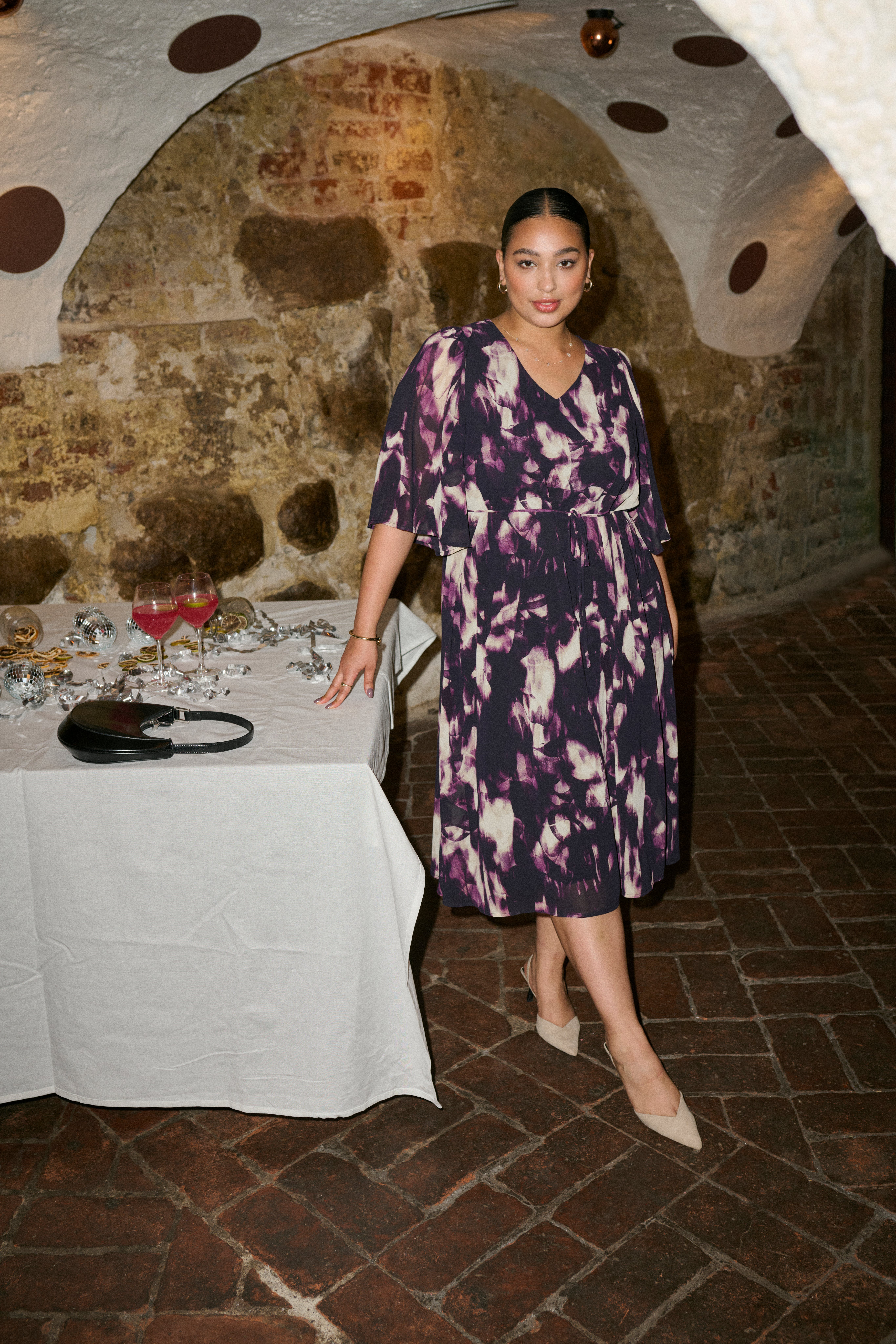 KCnour Dress LOCATION NONE 10582701-106600