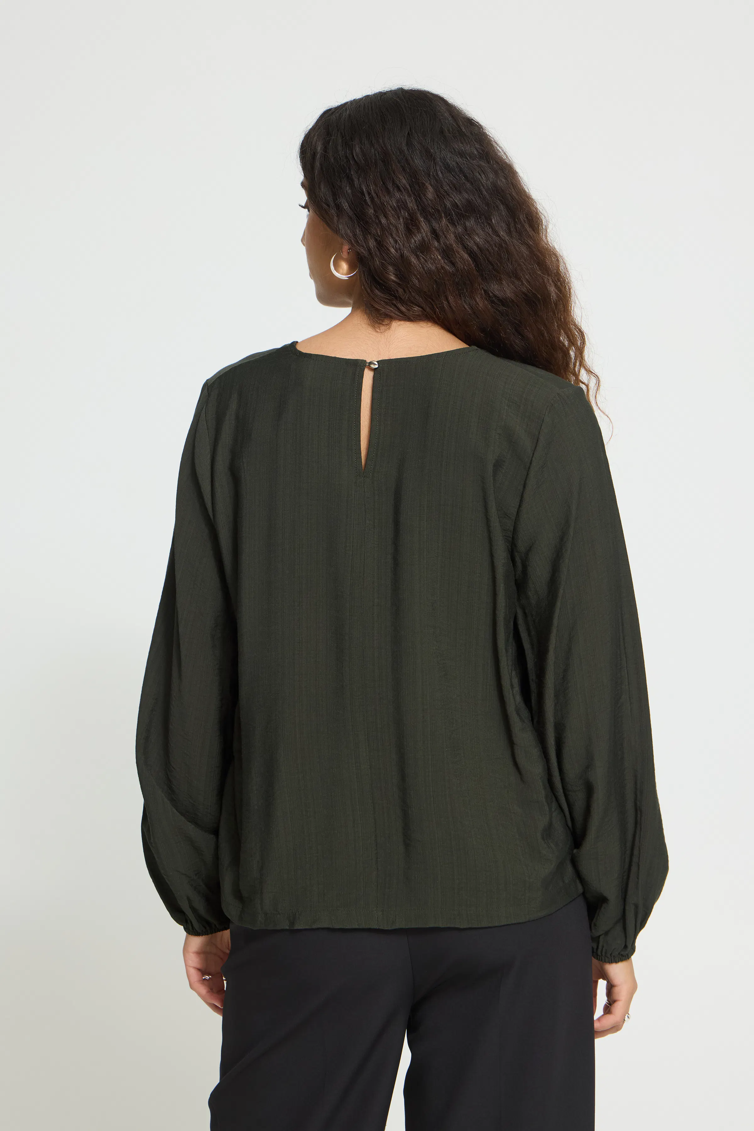 IHIMELDA Bluse LOOKBOOK BACK 20126767-190509