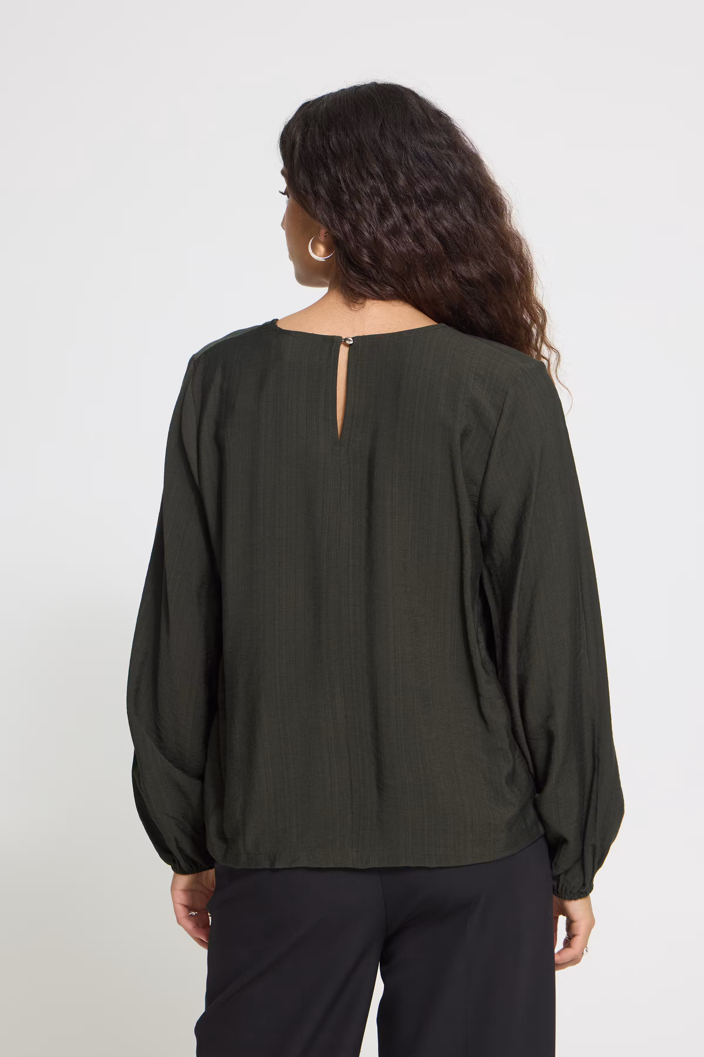 IHIMELDA Bluse LOOKBOOK BACK 20126767-190509