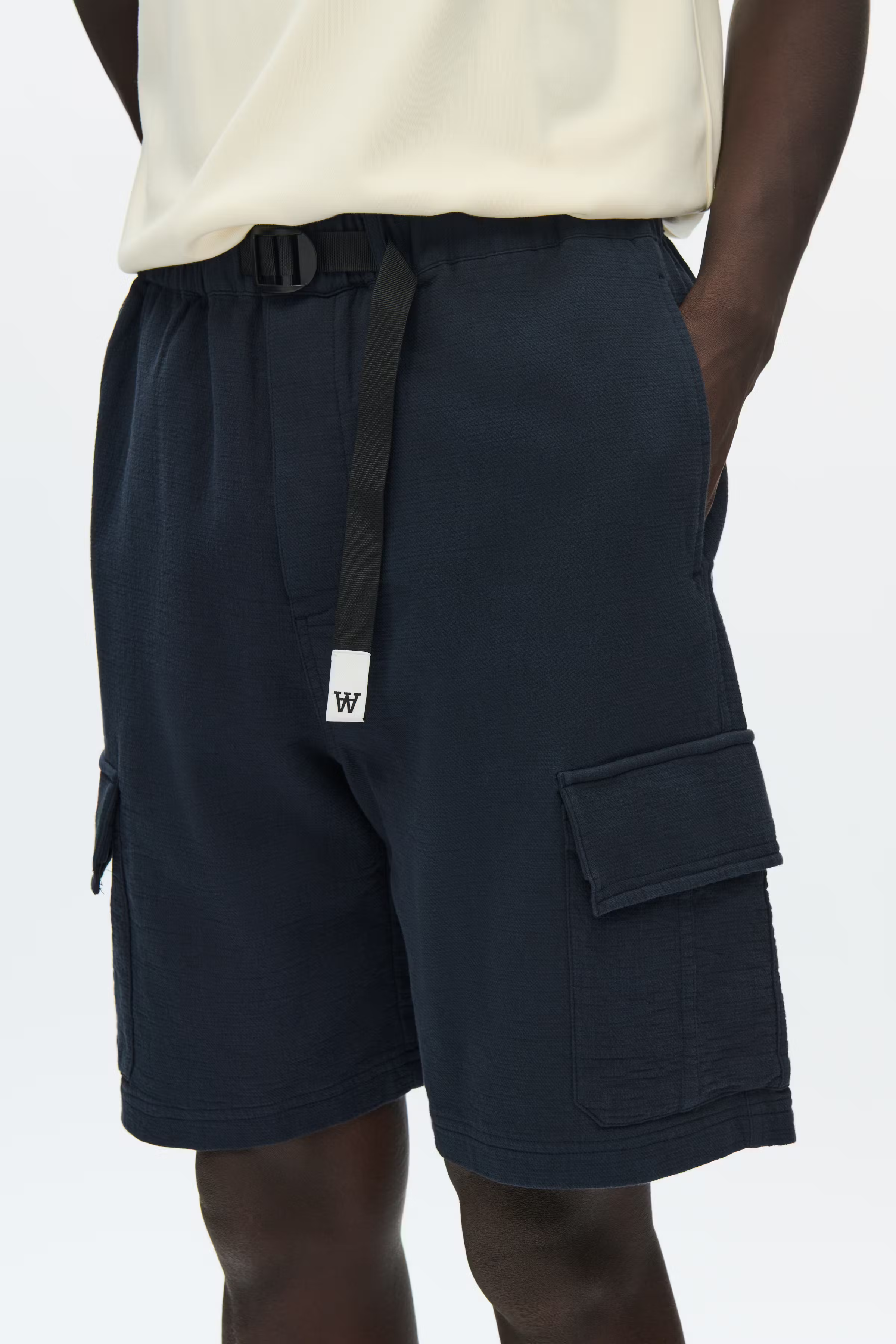 WWRobert Shorts LOOKBOOK DETAIL 30251945-194011