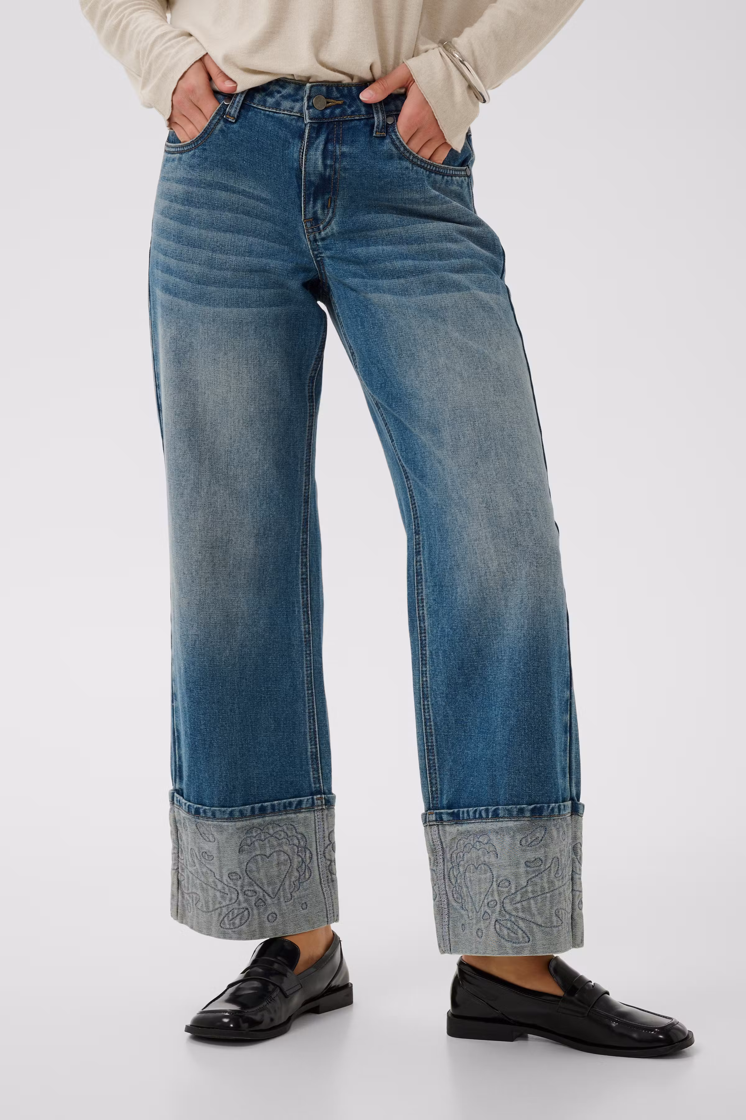 CUmerano Jeans LOOKBOOK FRONT 50113376-107026