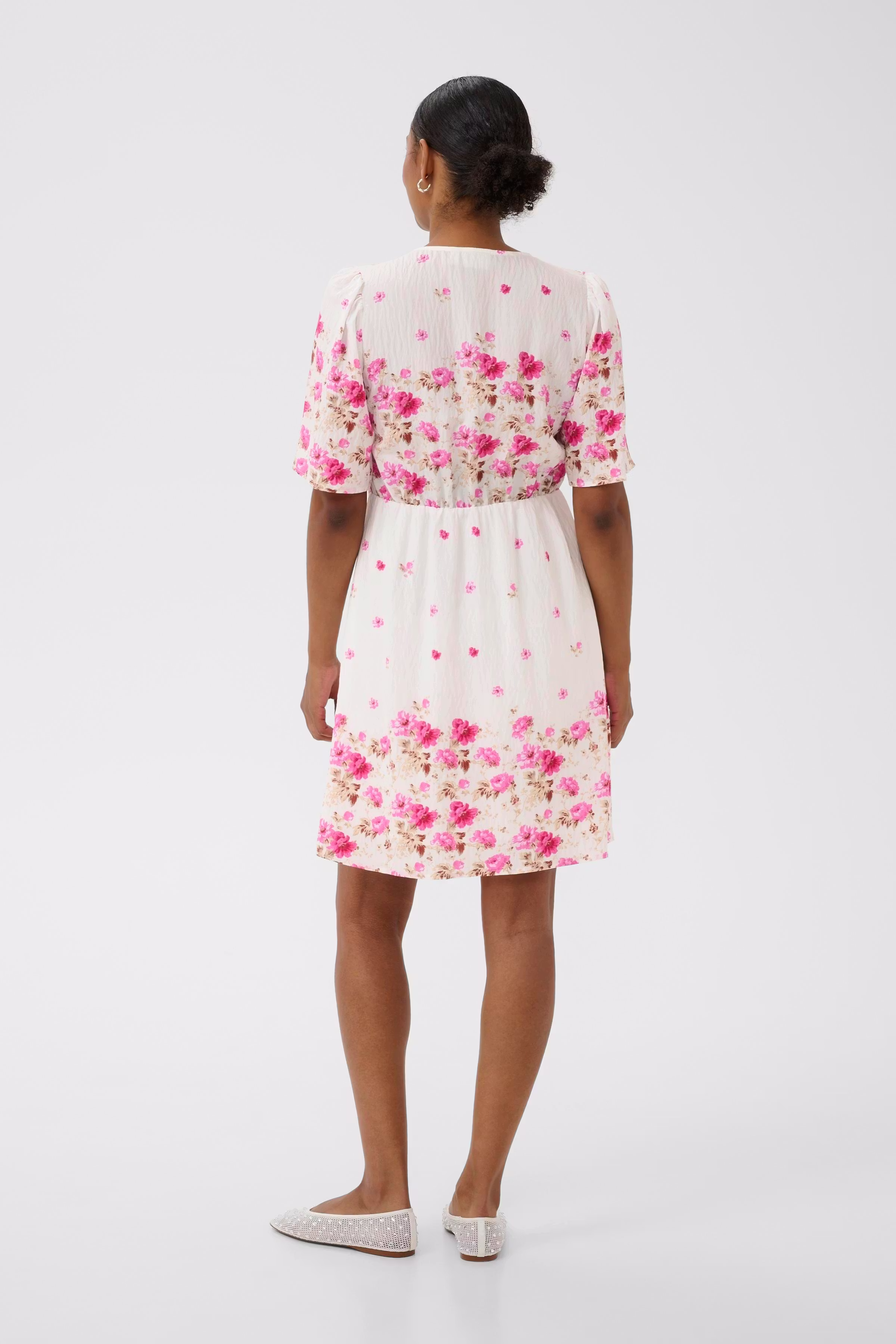 KArosine Kleid LOOKBOOK BACK 10511833-109535