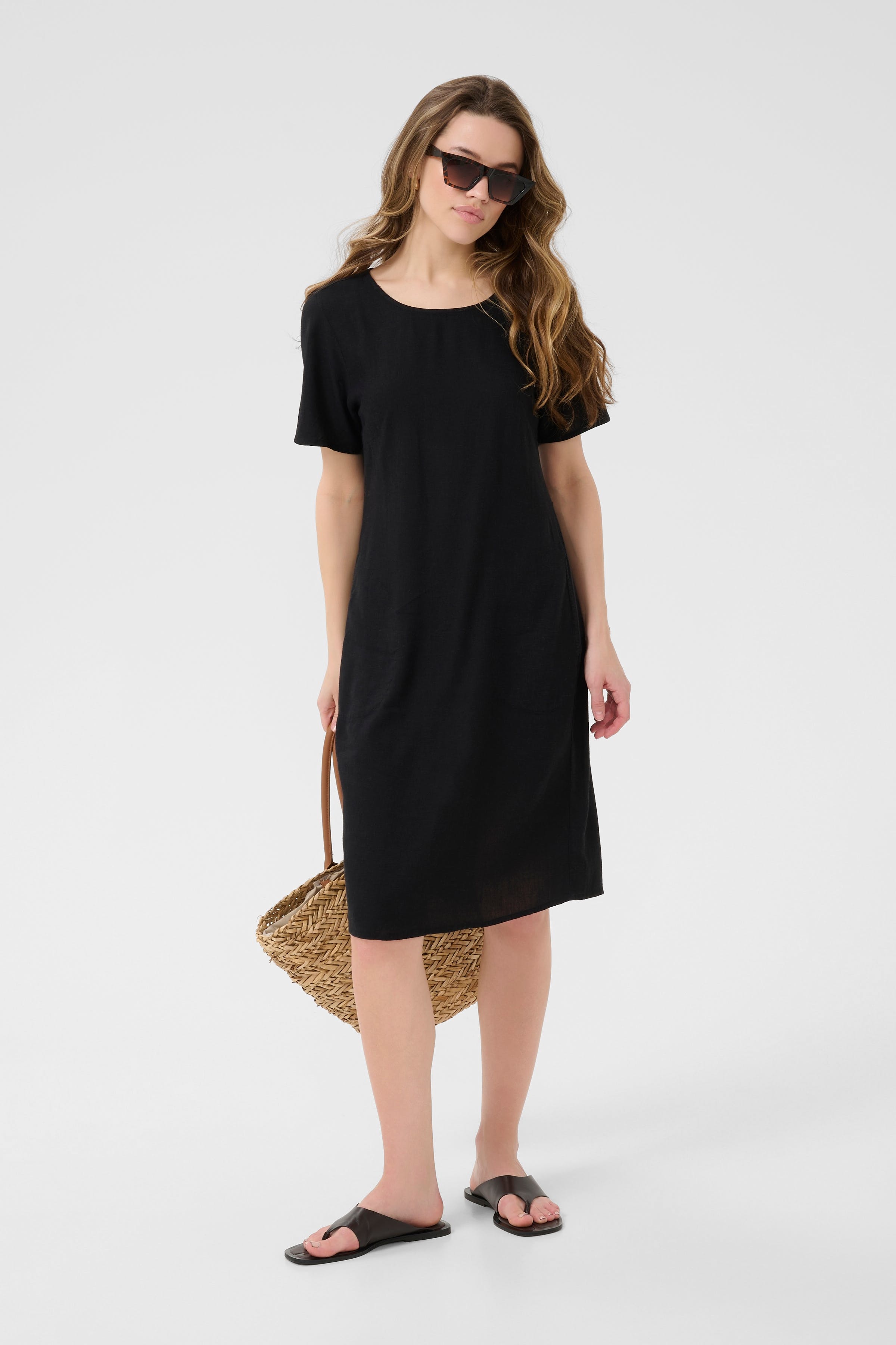 KAmilia Hørkjole LOOKBOOK FRONT 10508362-100121