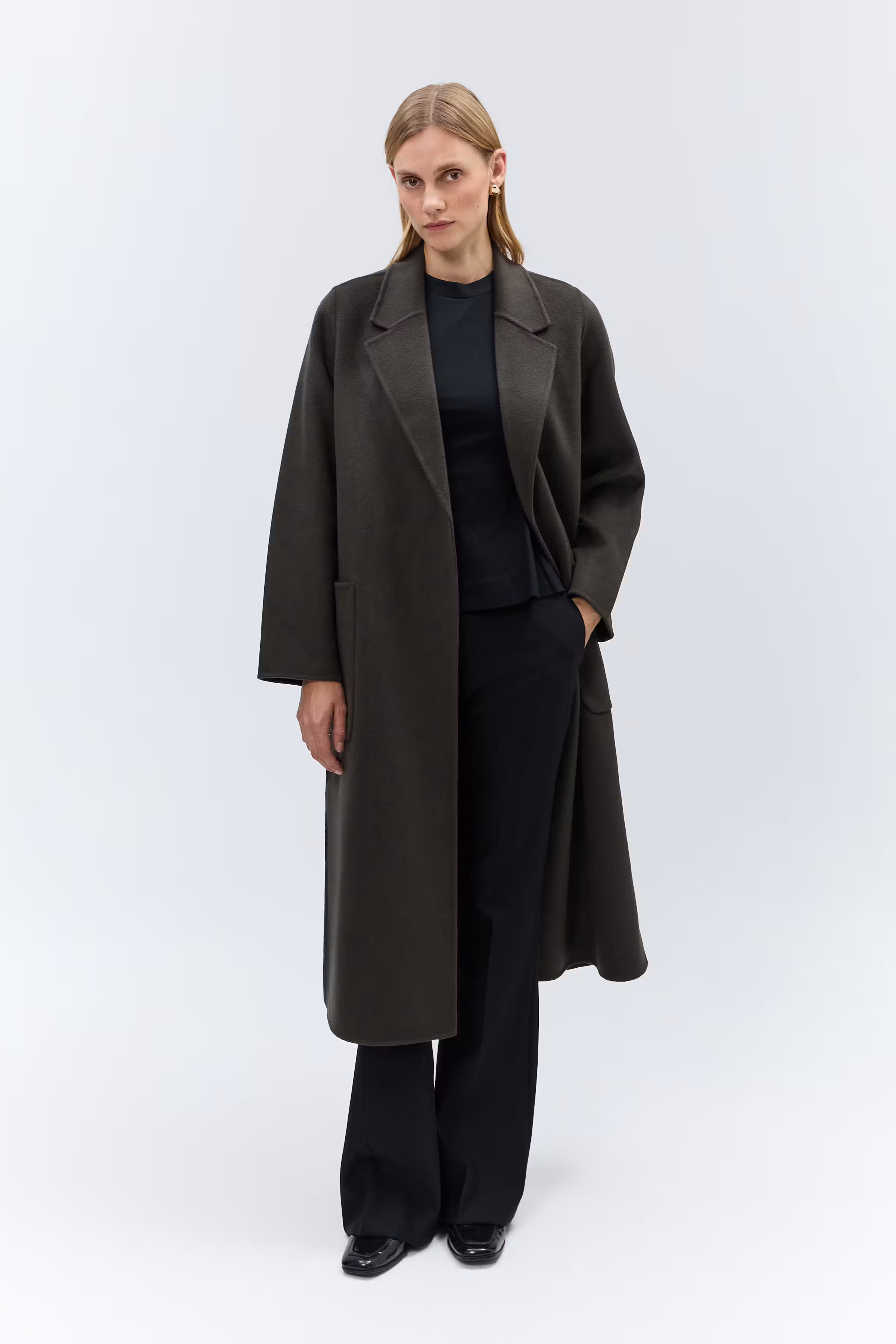IOCELIA Mantel LOOKBOOK FRONT 30600561-GY938