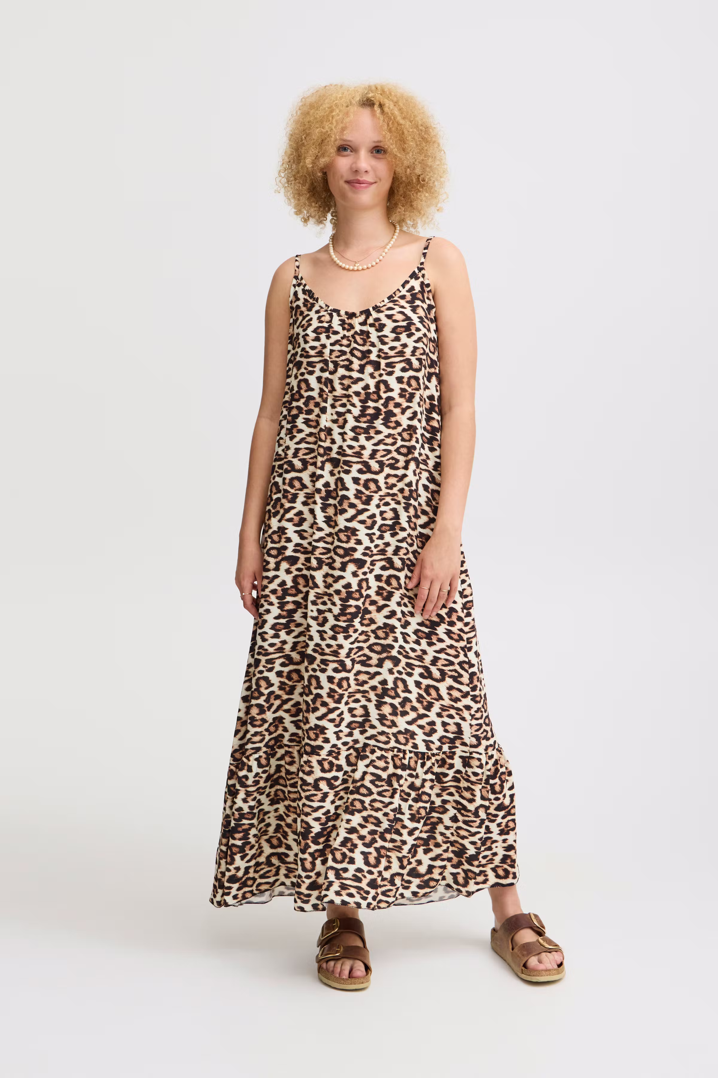 SBALLISSA Kjole LOOKBOOK FRONT 22100647-203533