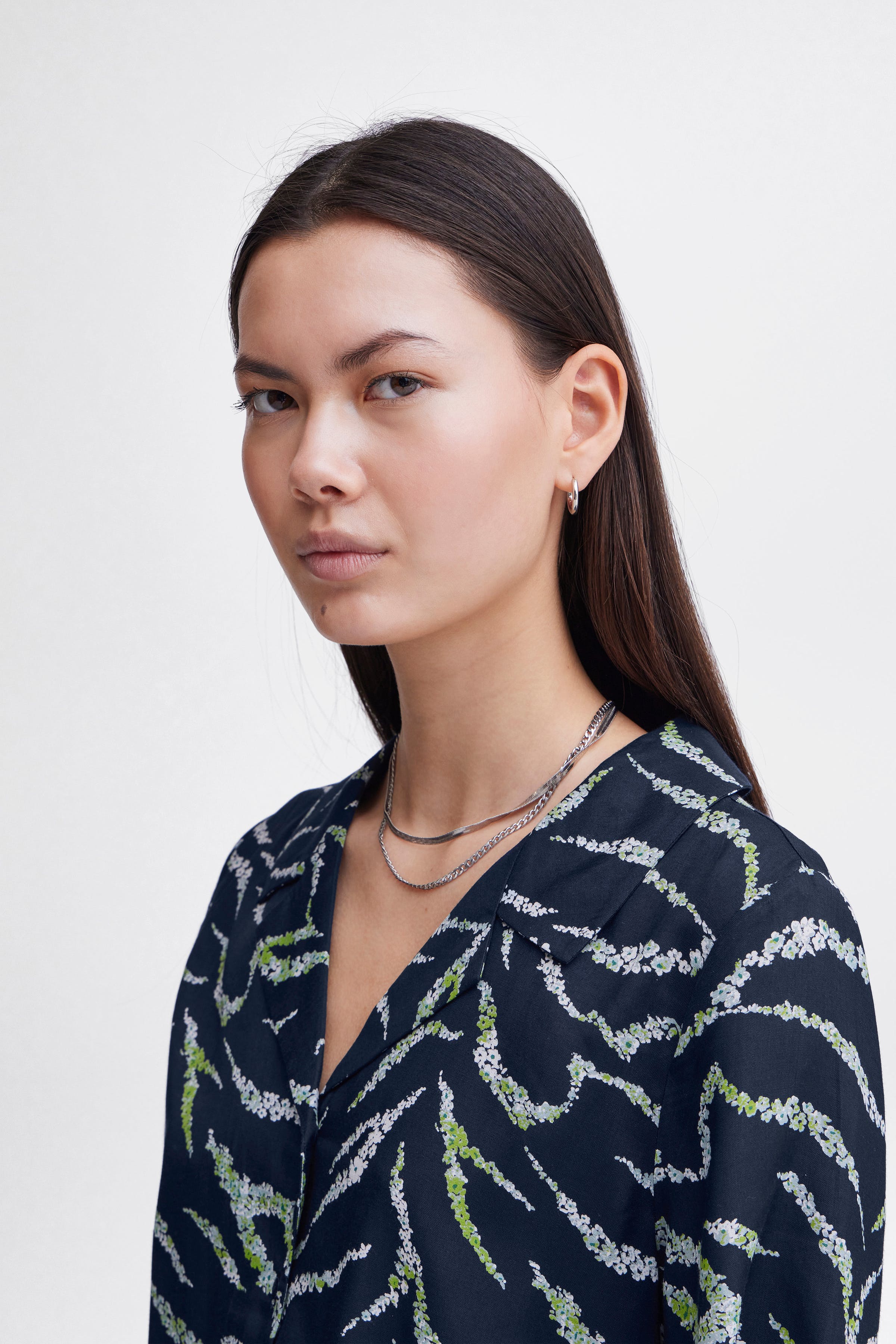 IHEVOLA Hemd LOOKBOOK DETAIL 20120612-202811