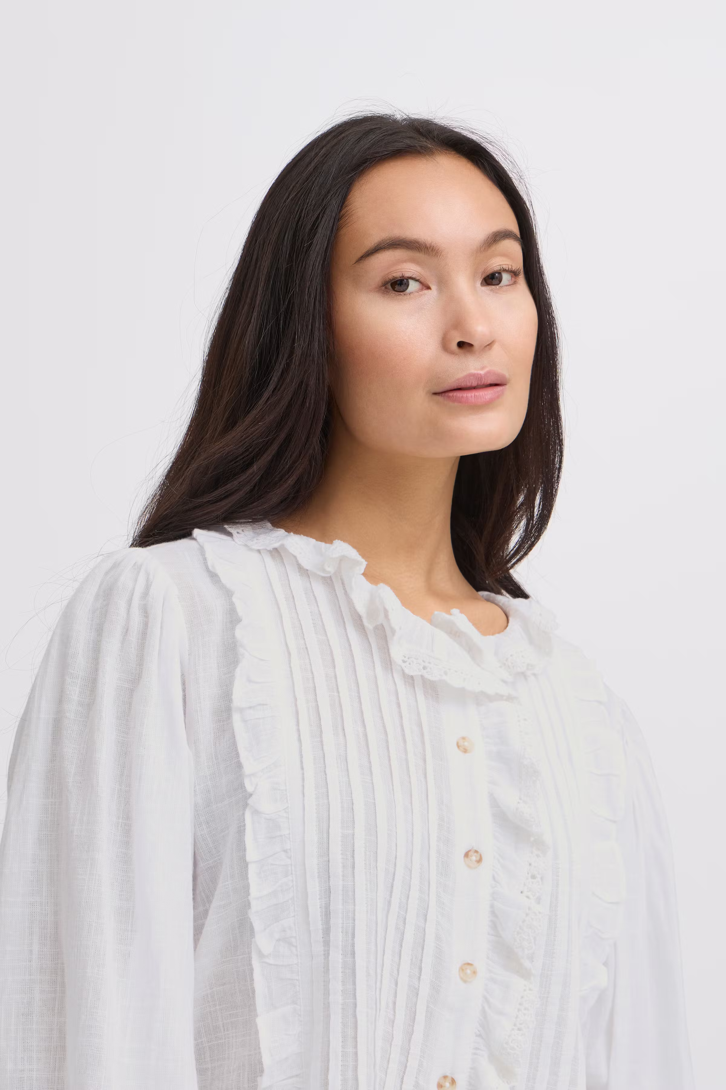 IRNINE Long sleeved shirt LOOKBOOK DETAIL 20122894-110602