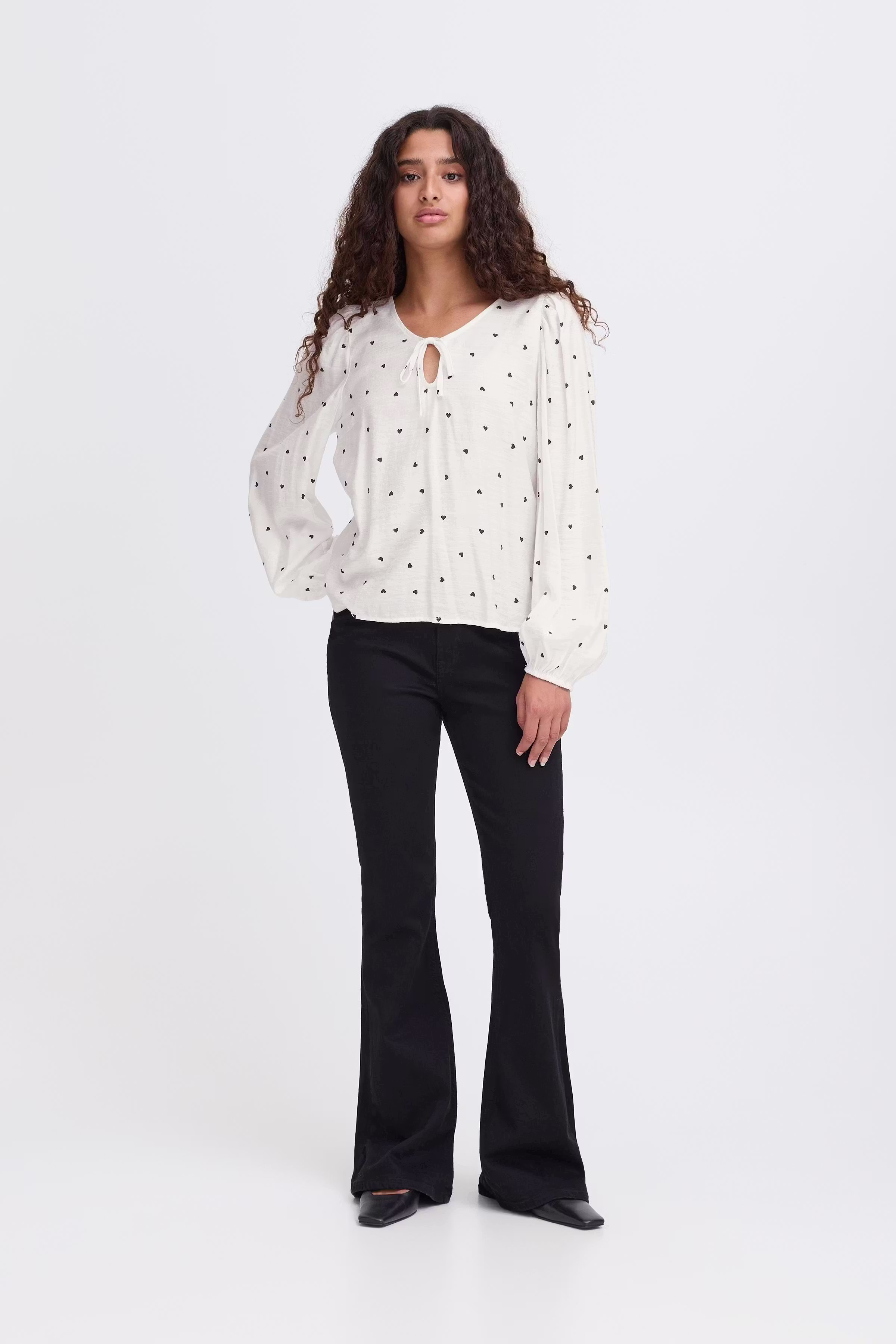 IHELVA Bluse LOOKBOOK FRONT 20124618-900001577
