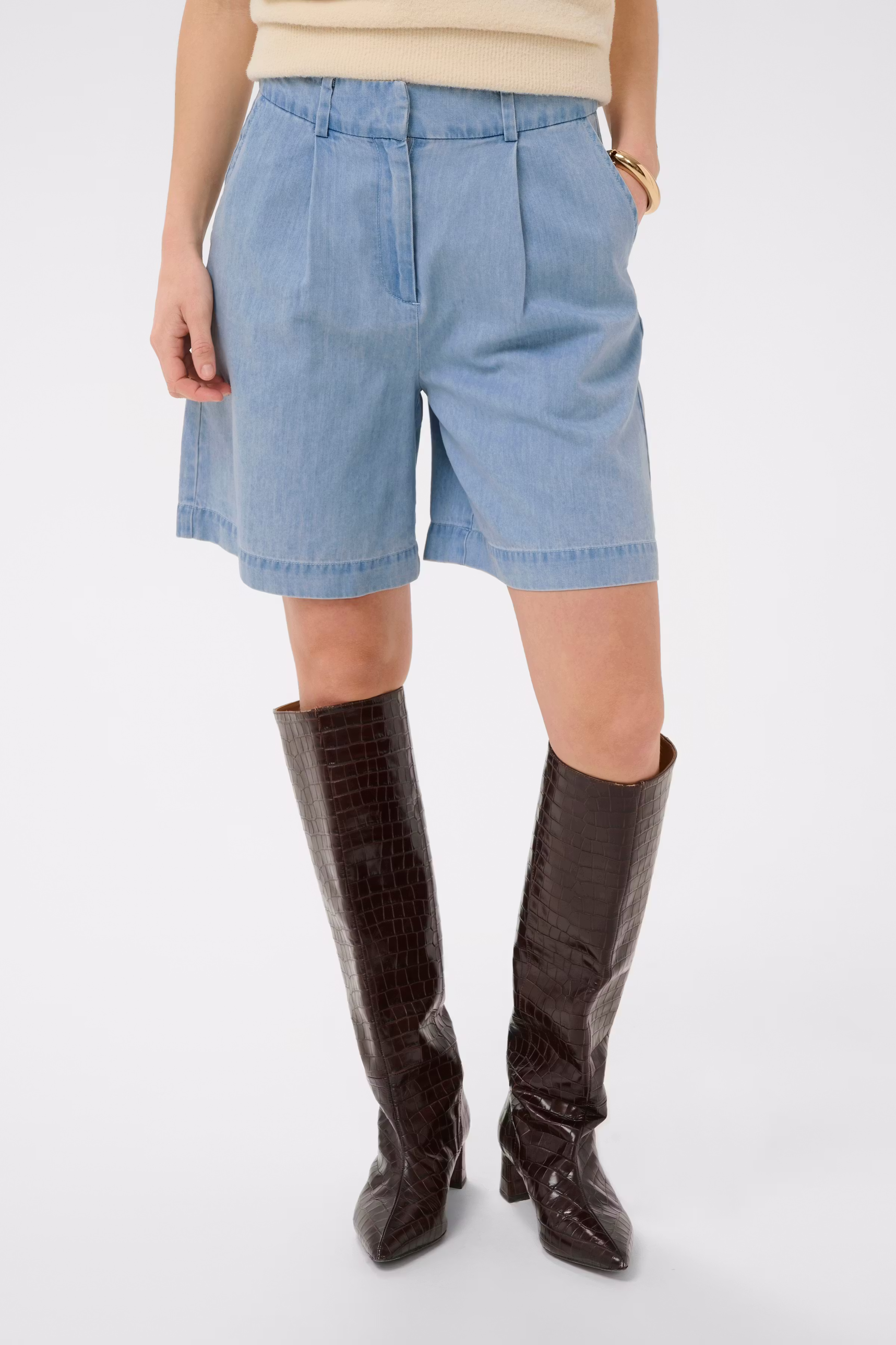 SLAdelita Shorts LOOKBOOK FRONT 30409195-301233