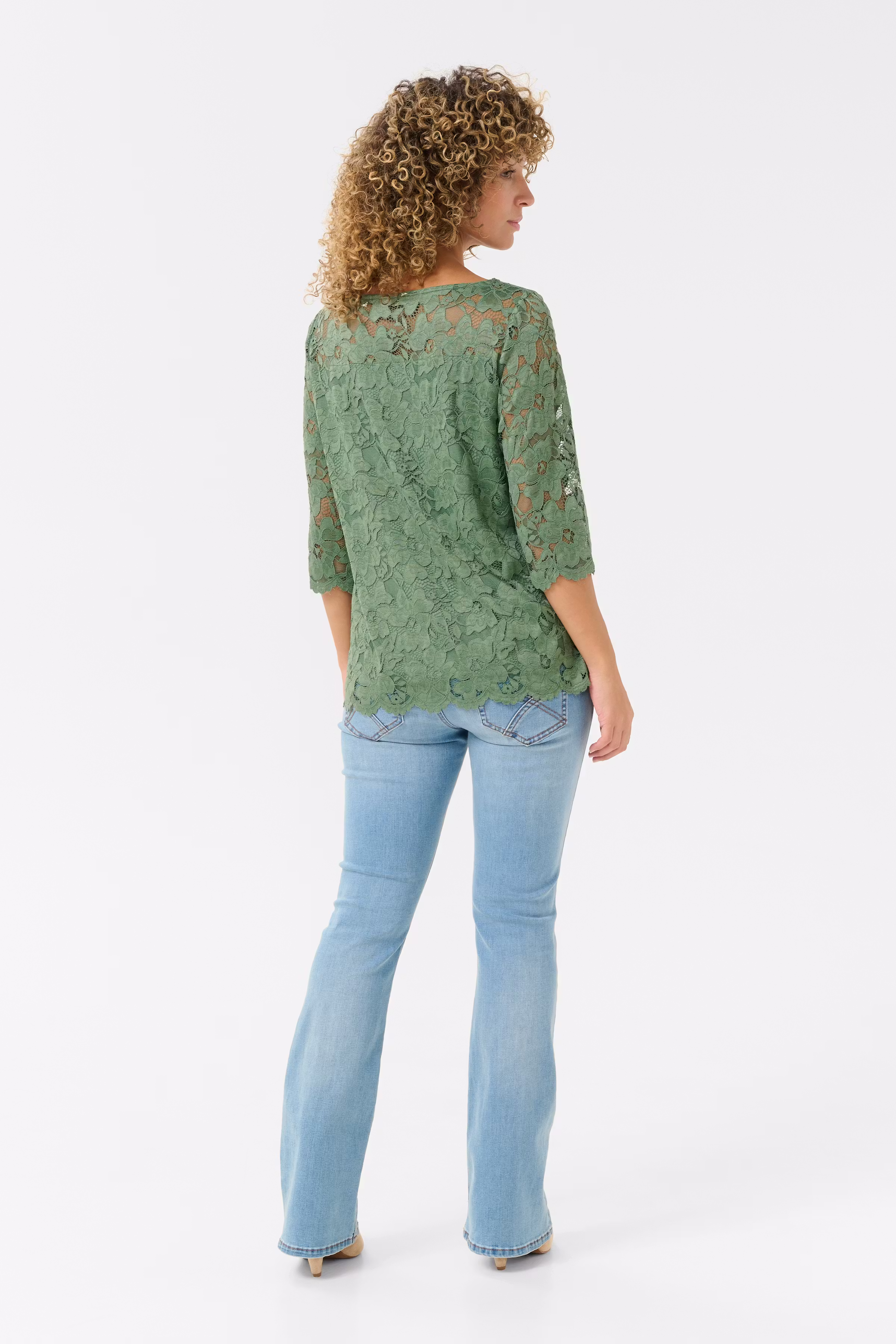 CRPria Blouse LOOKBOOK BACK 10614100-176009