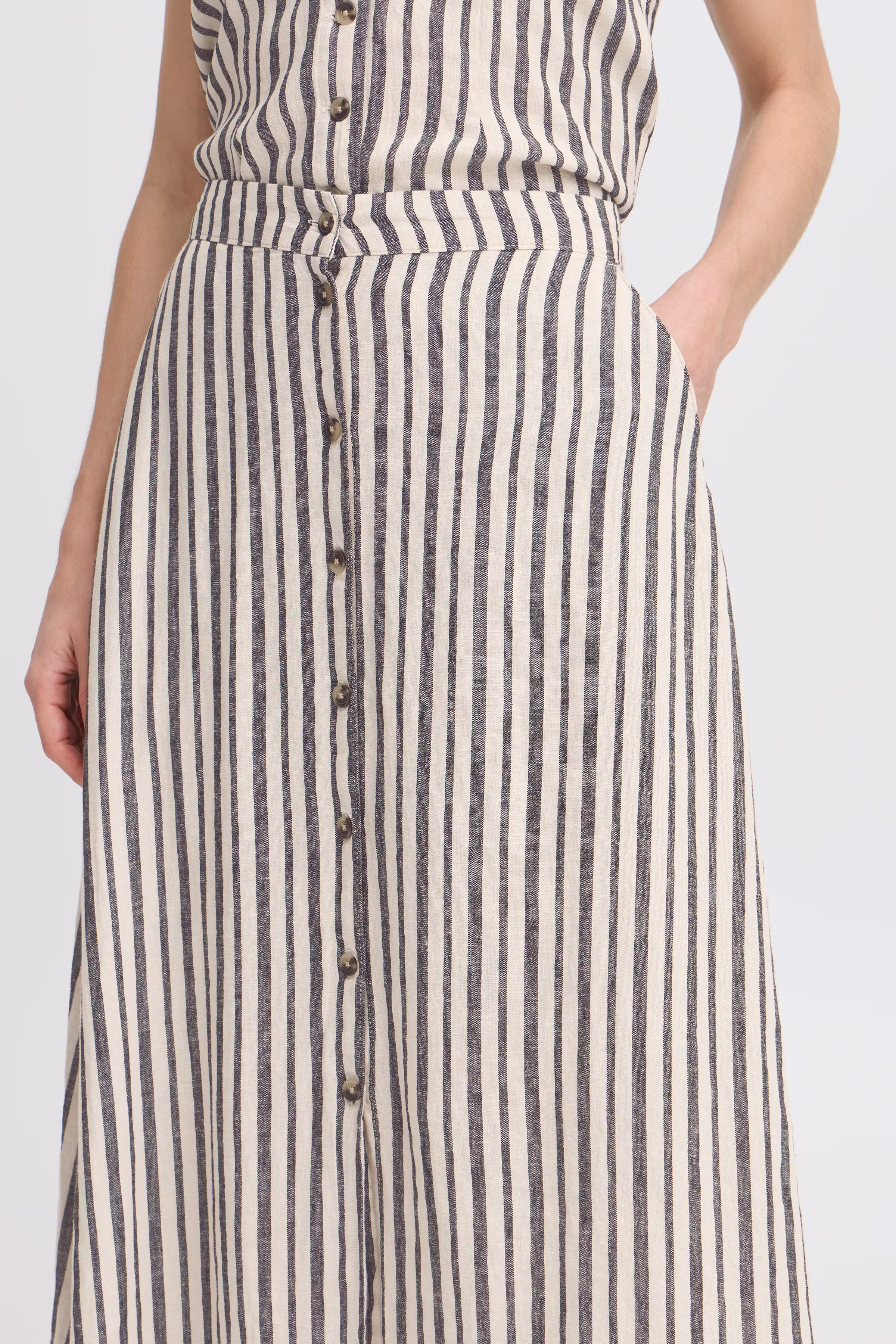 BYFALAKKA Skirt LOOKBOOK DETAIL 20816610-204794