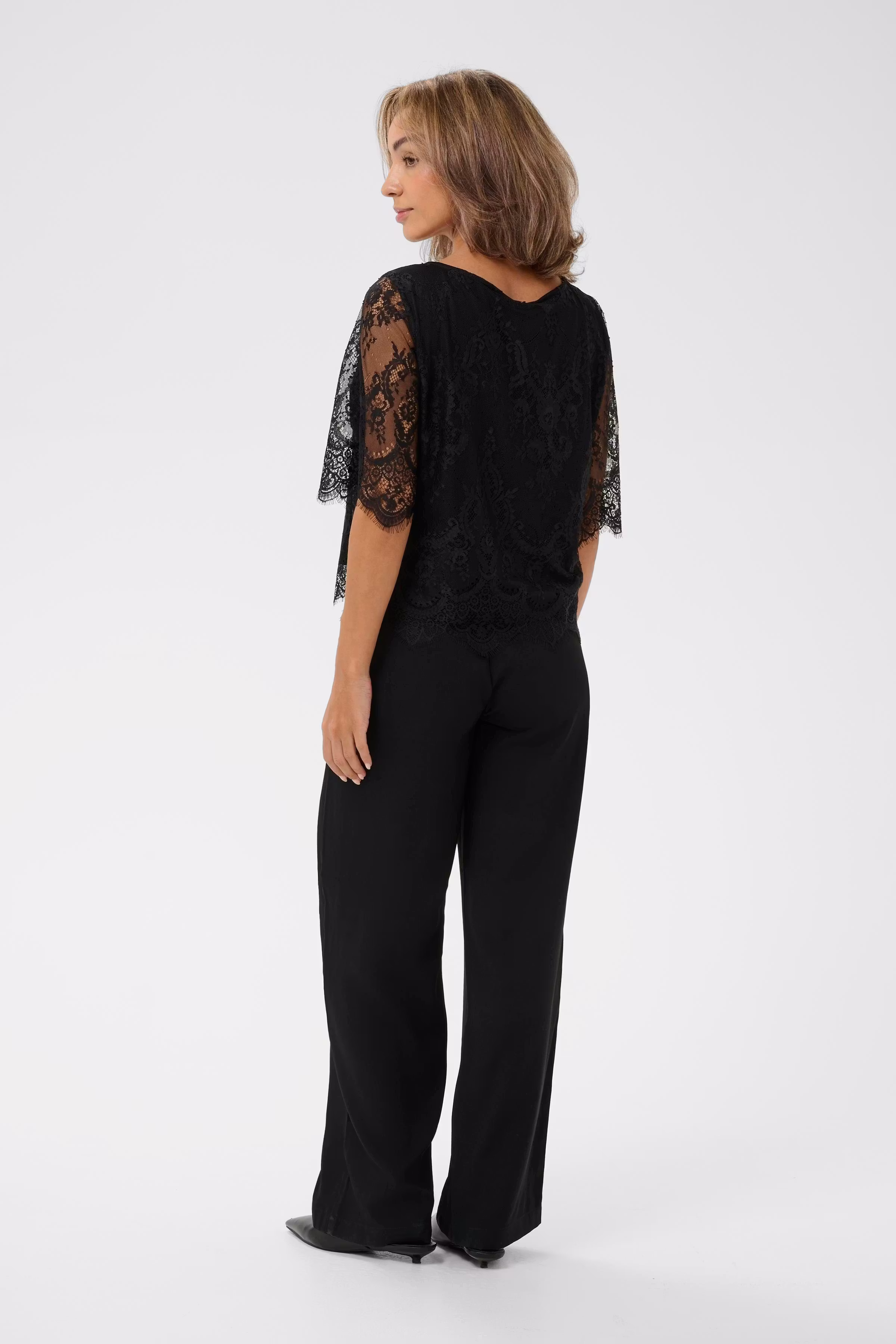 CRYumi Blouse LOOKBOOK BACK 10615197-100120