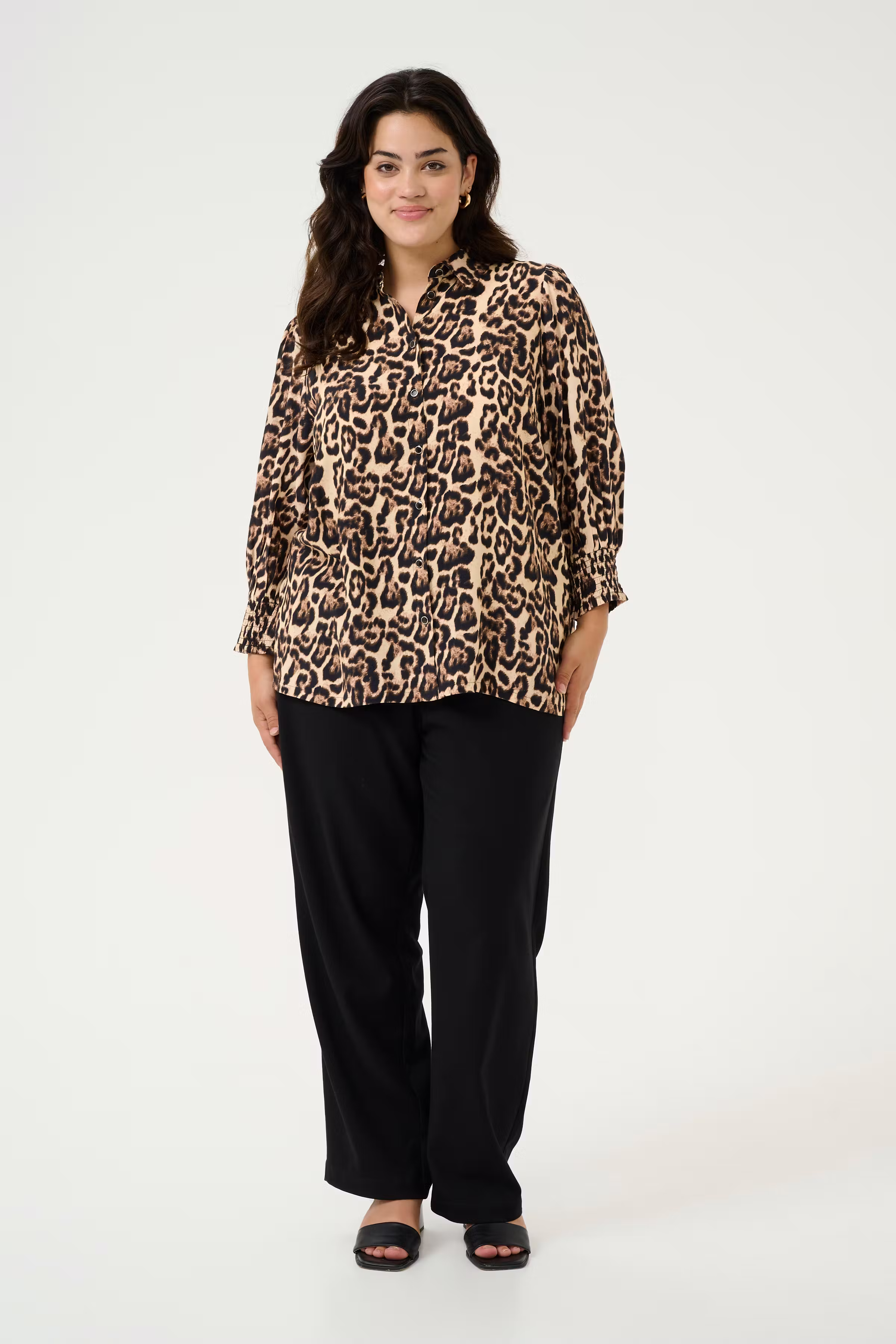 KCperla Luipaardoverhemd LOOKBOOK FRONT 10583138-107281