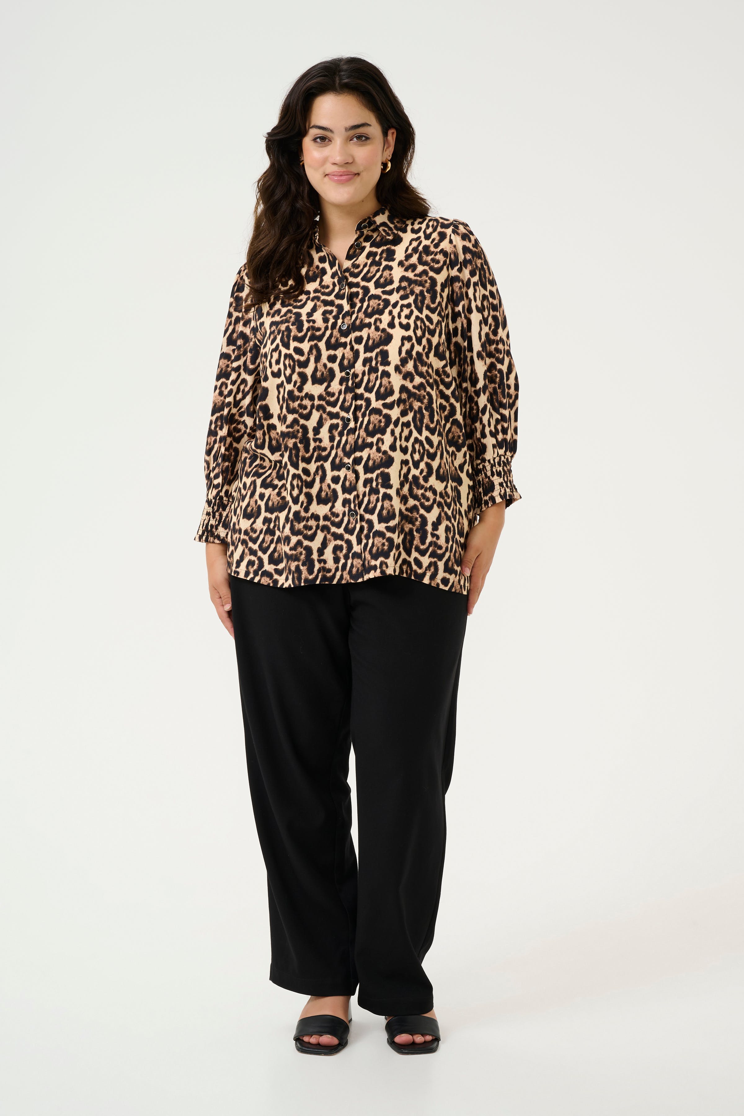 KCperla Leopard Shirt LOOKBOOK FRONT 10583138-107281