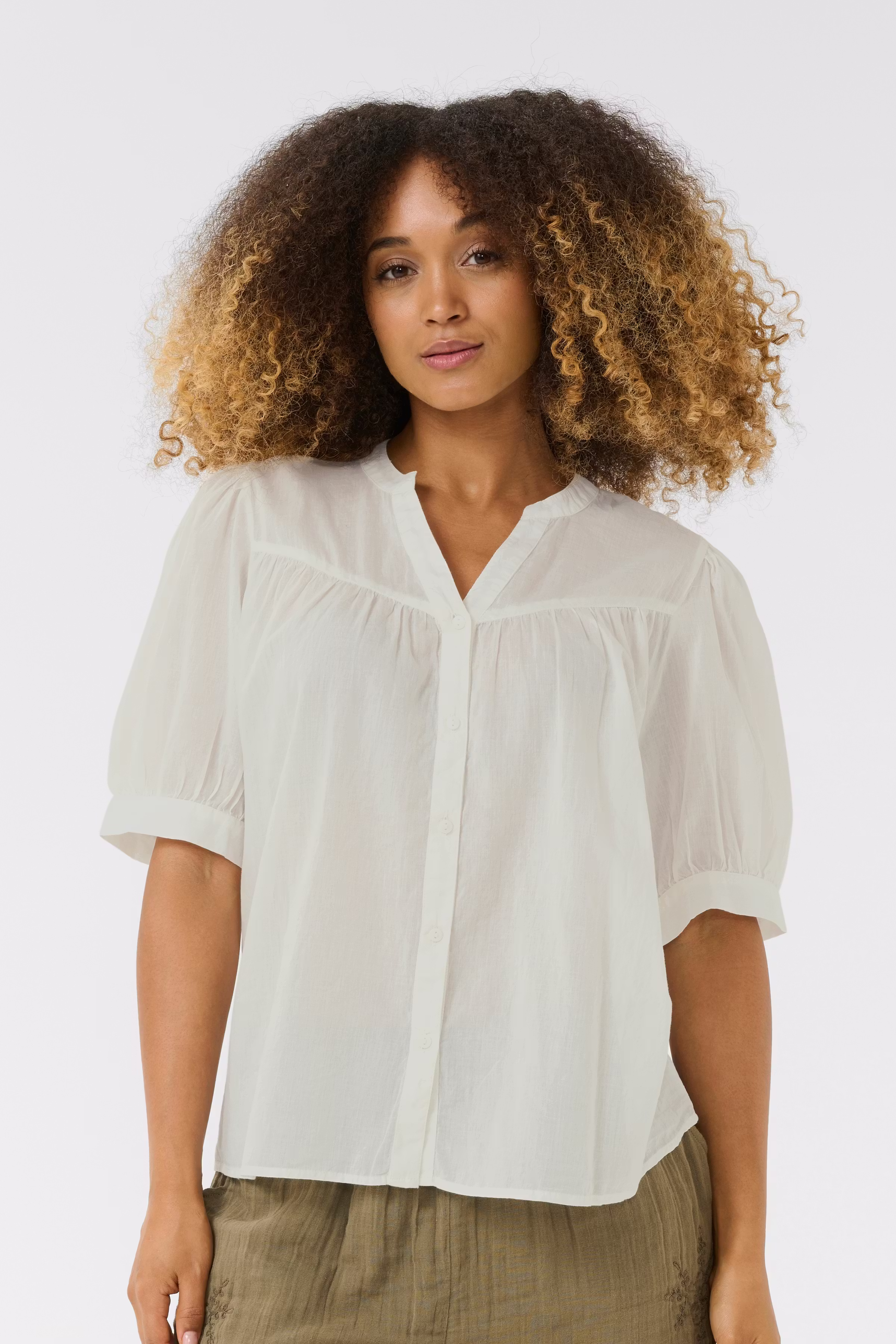 CUcybelle Shirt LOOKBOOK FRONT 50111930-500013