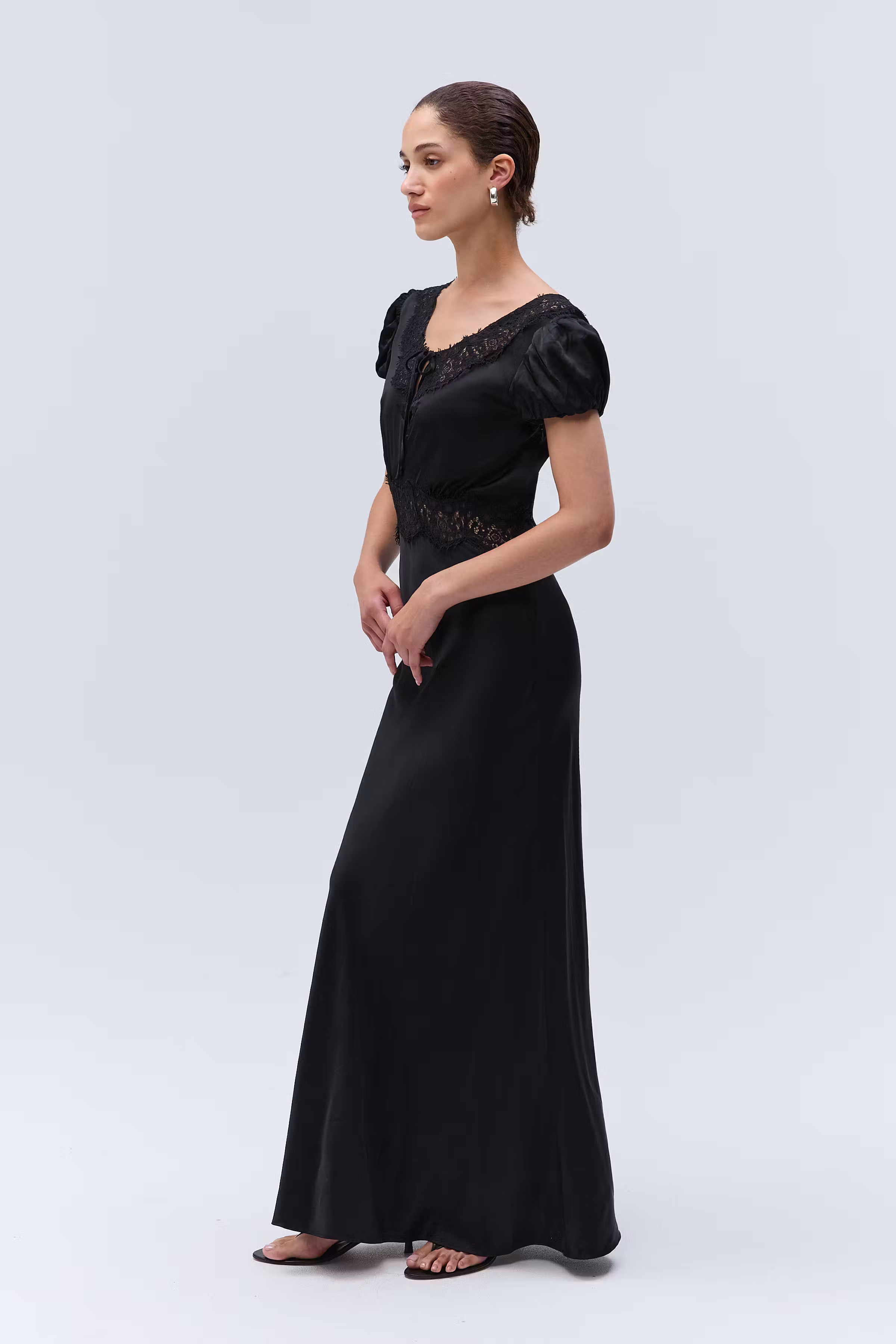 IOOndrea Dress LOOKBOOK FRONT 30600071-BK999
