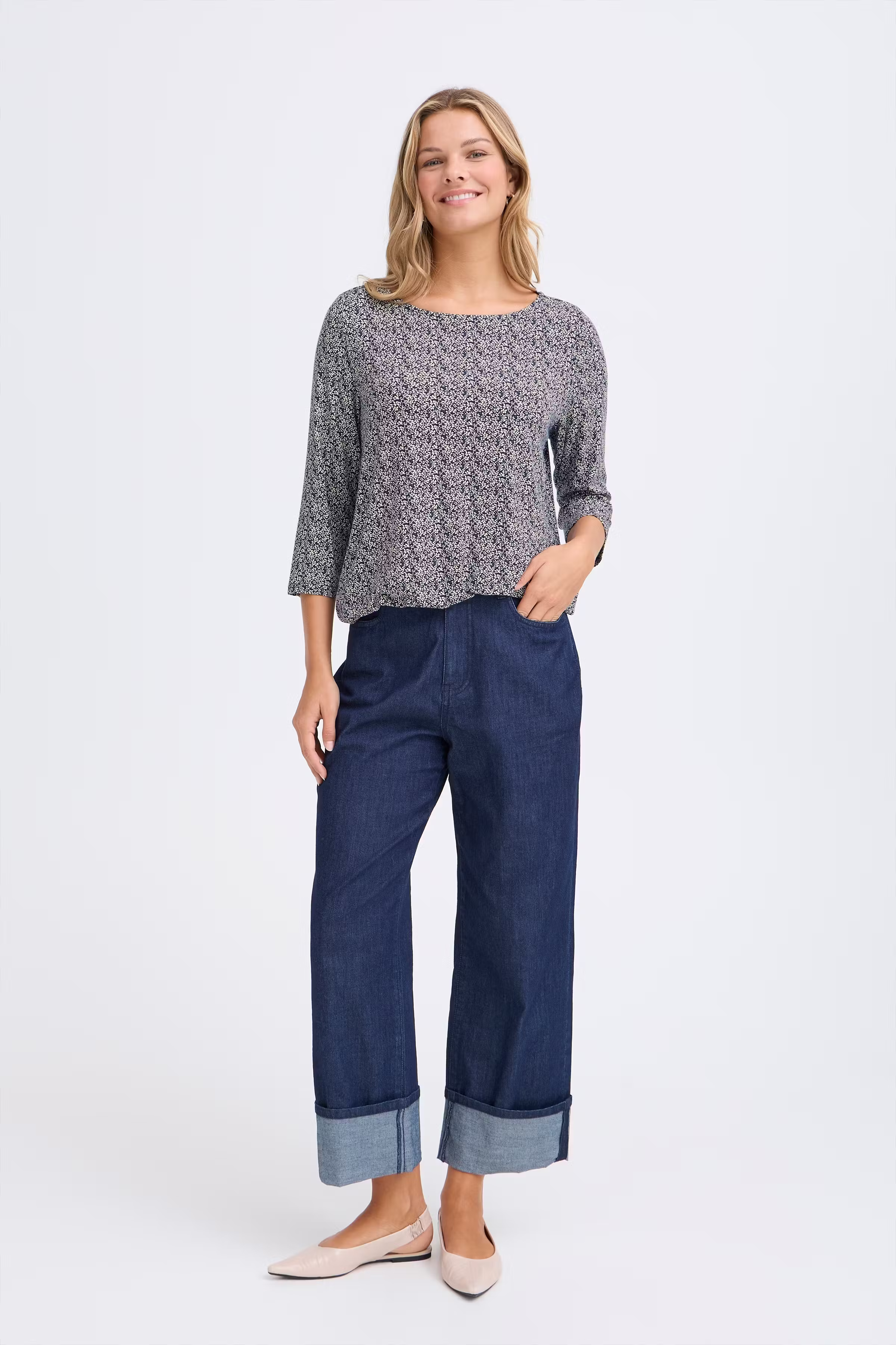 FRAMY T-shirt LOOKBOOK FRONT 20617645-900004549