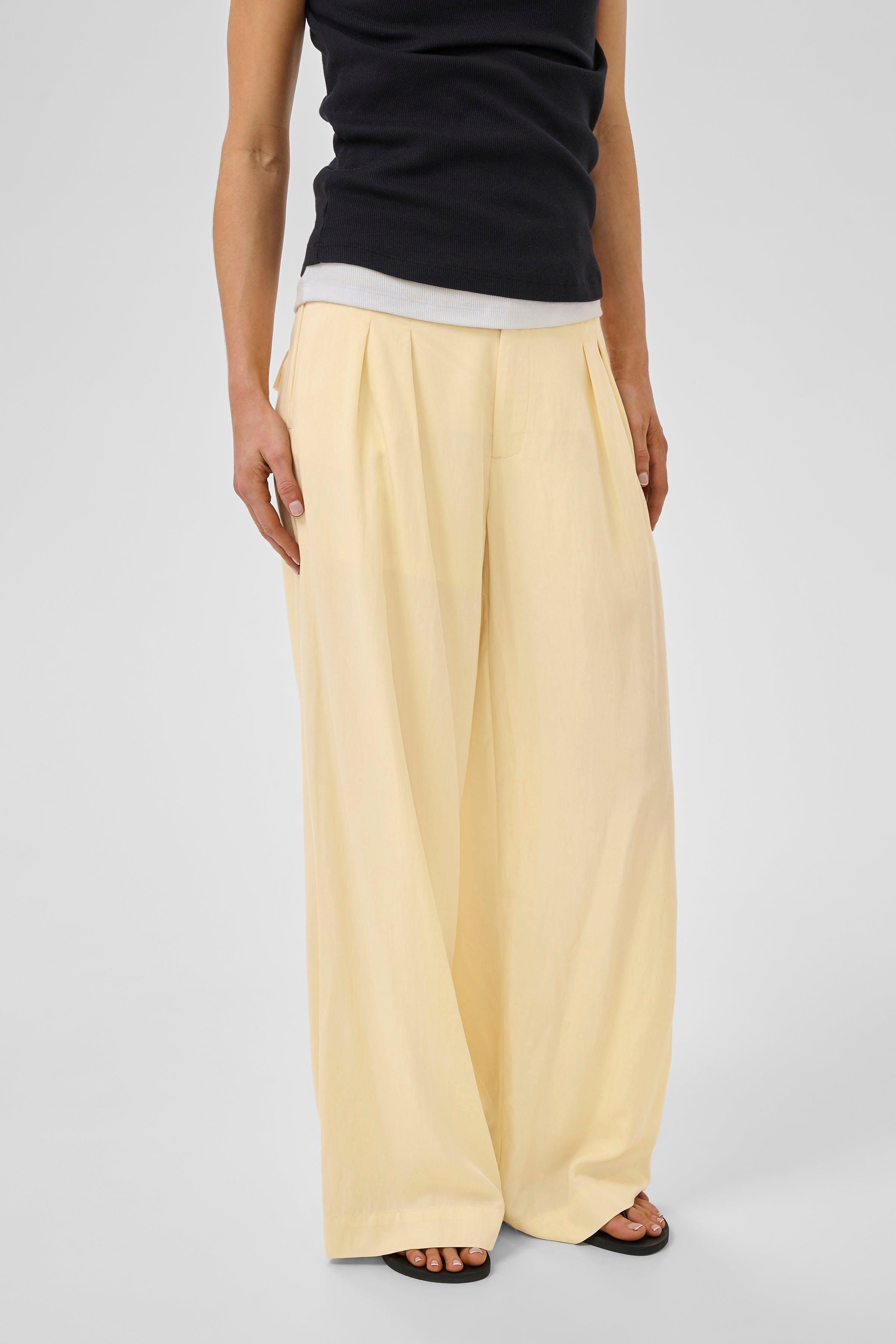 MWZoe Trousers LOOKBOOK FRONT 10705574-110515