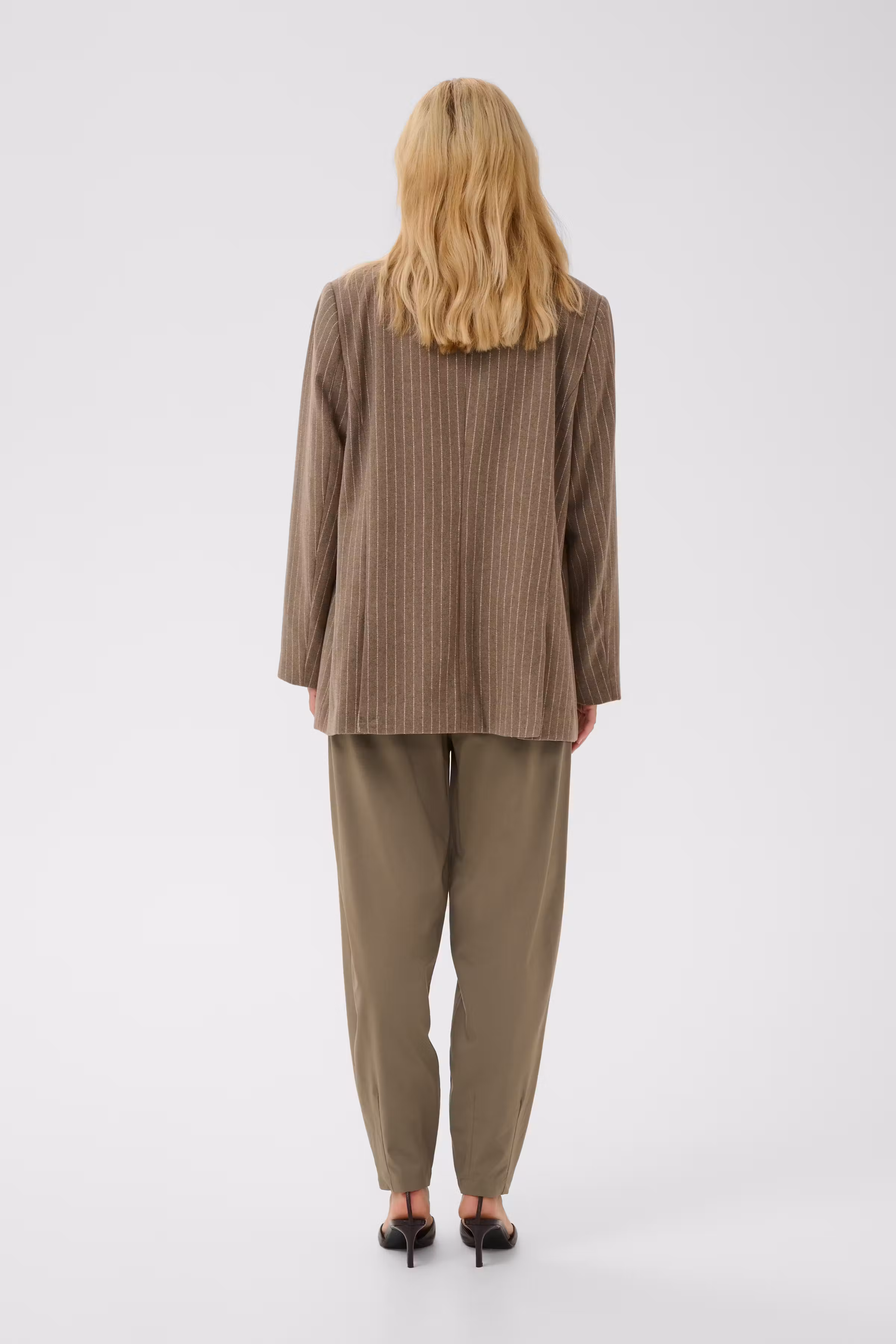 CUjamie Hose LOOKBOOK BACK 50113568-181016
