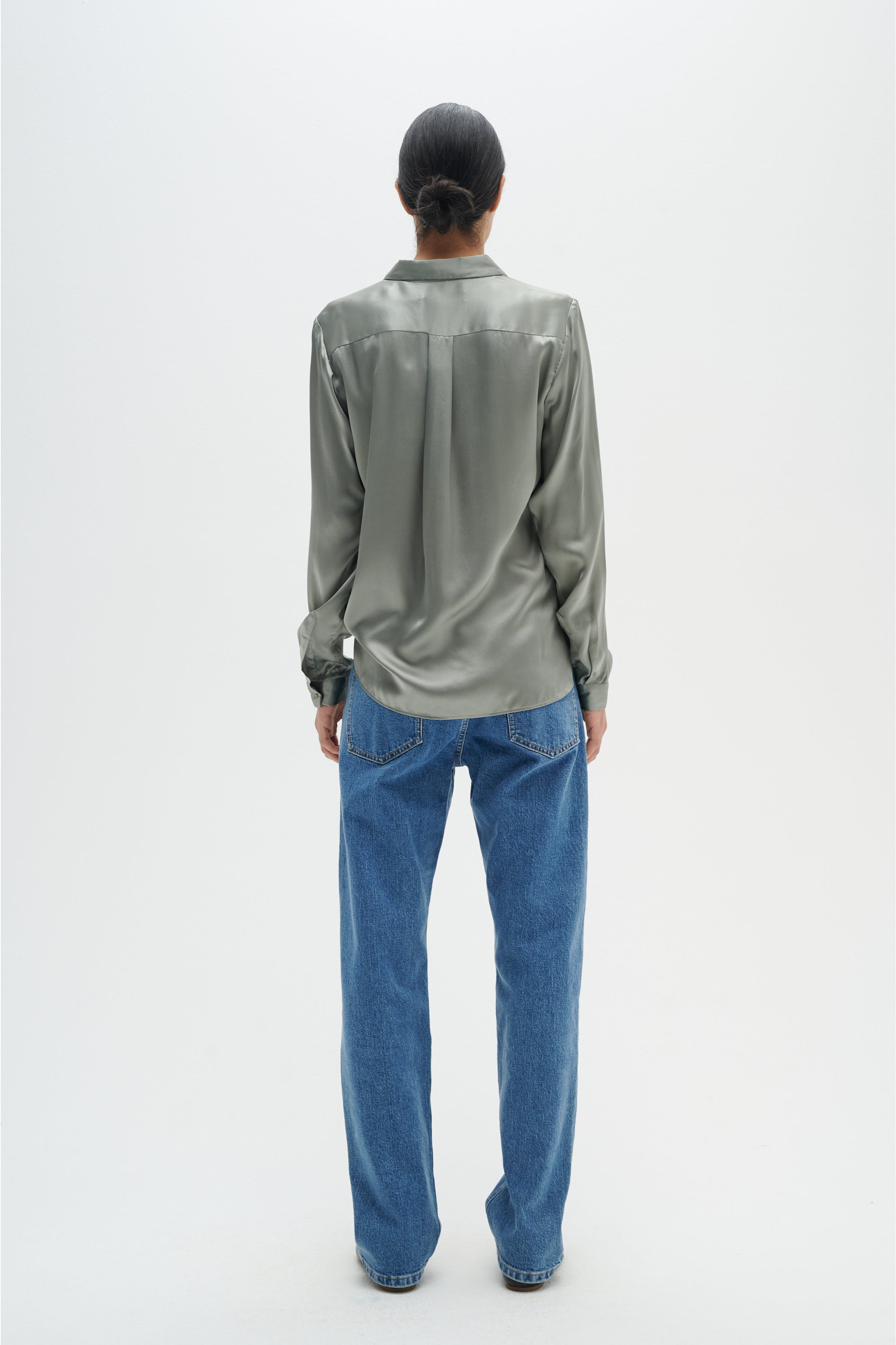 LeonoreIW Silk Shirt Premium LOOKBOOK BACK 30104237-301983