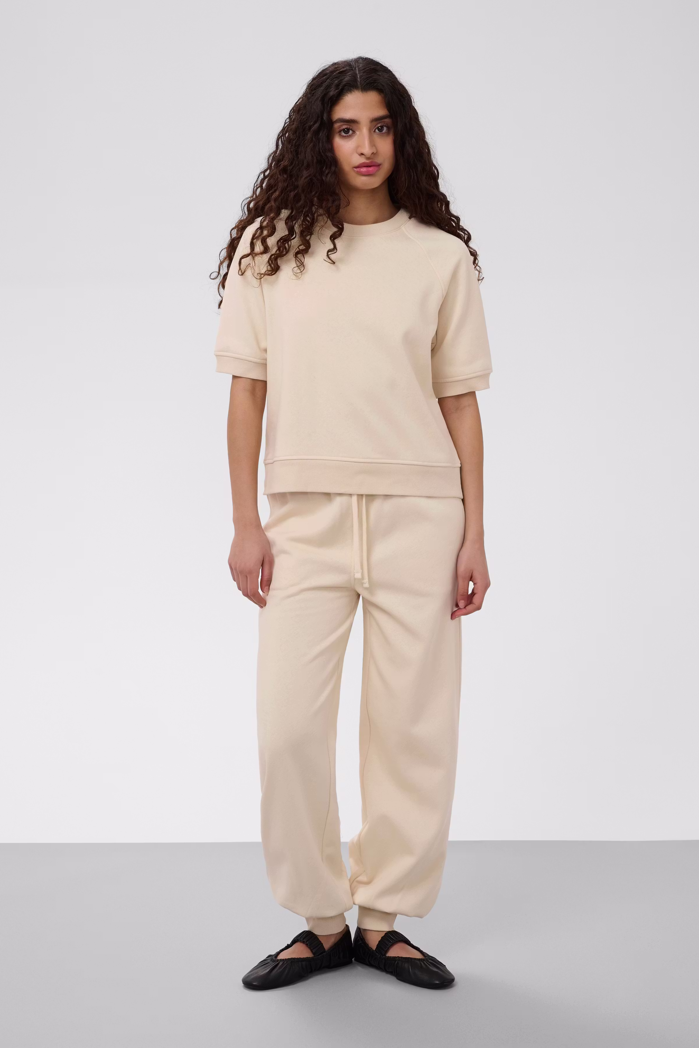 SLRolanda Sweatshirt LOOKBOOK FRONT 30409318-130401