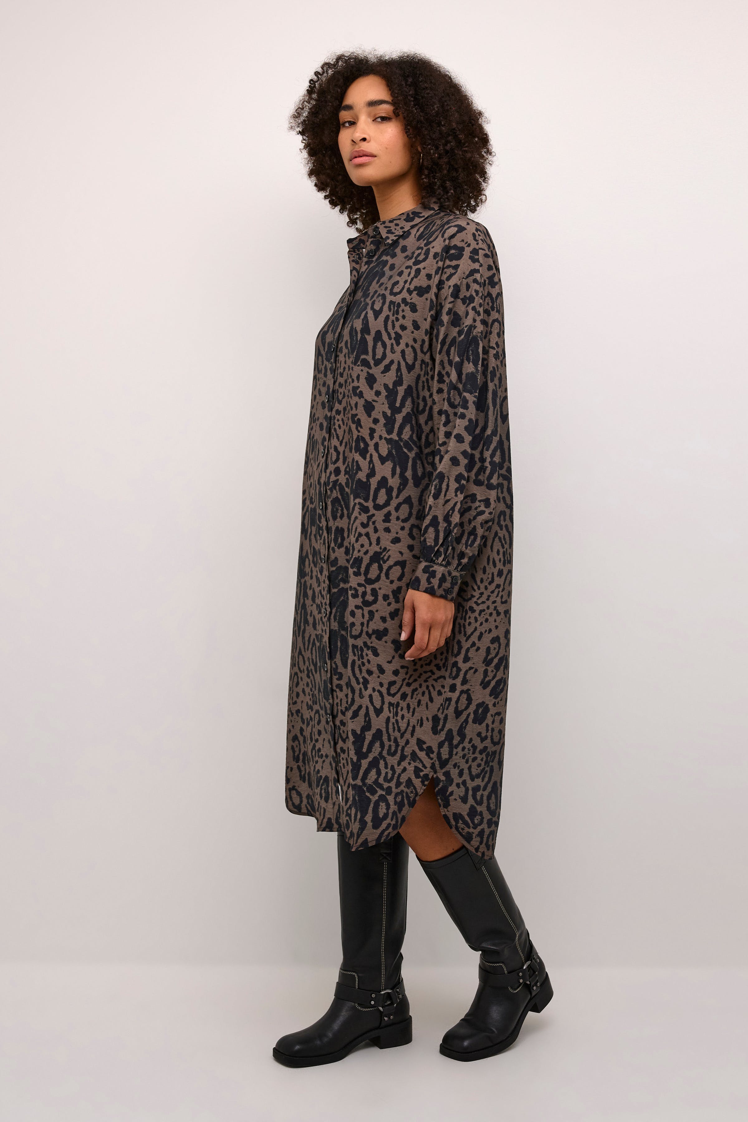 KAjemma Klänning LOOKBOOK FRONT 10508968-106279