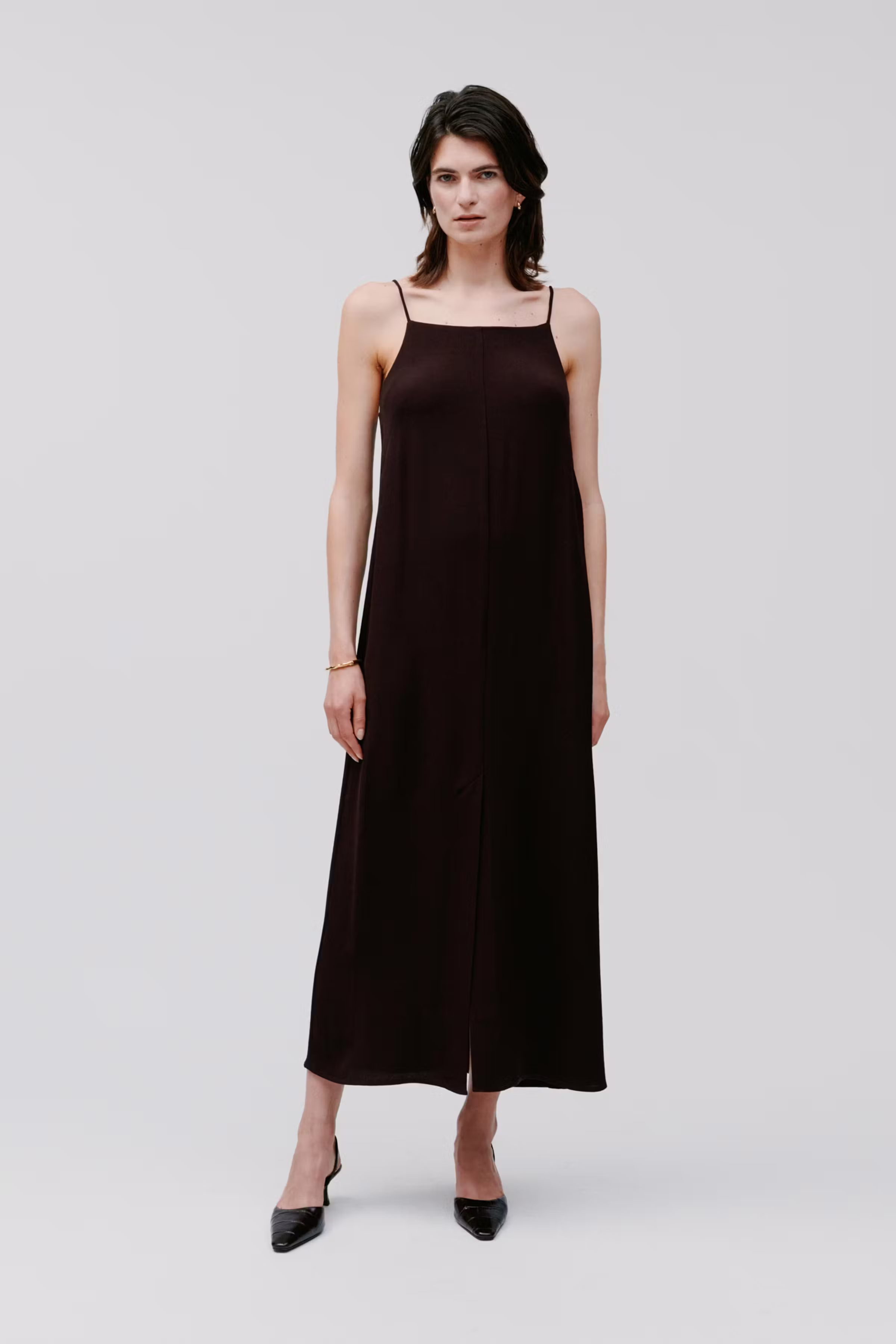 Nava Dress LOOKBOOK FRONT 30600660-RE400