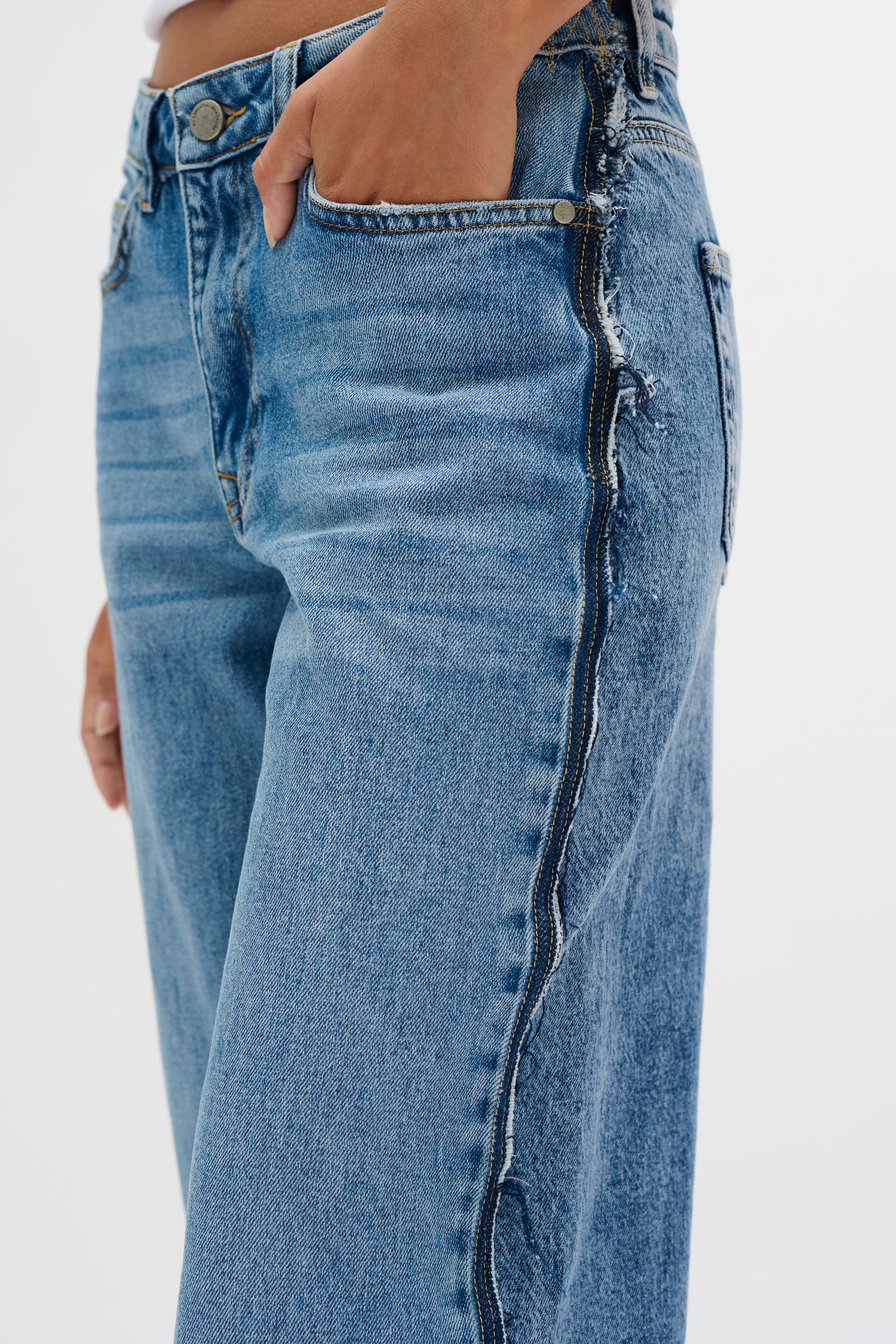 LivMW Shorts LOOKBOOK DETAIL 10705197-108084