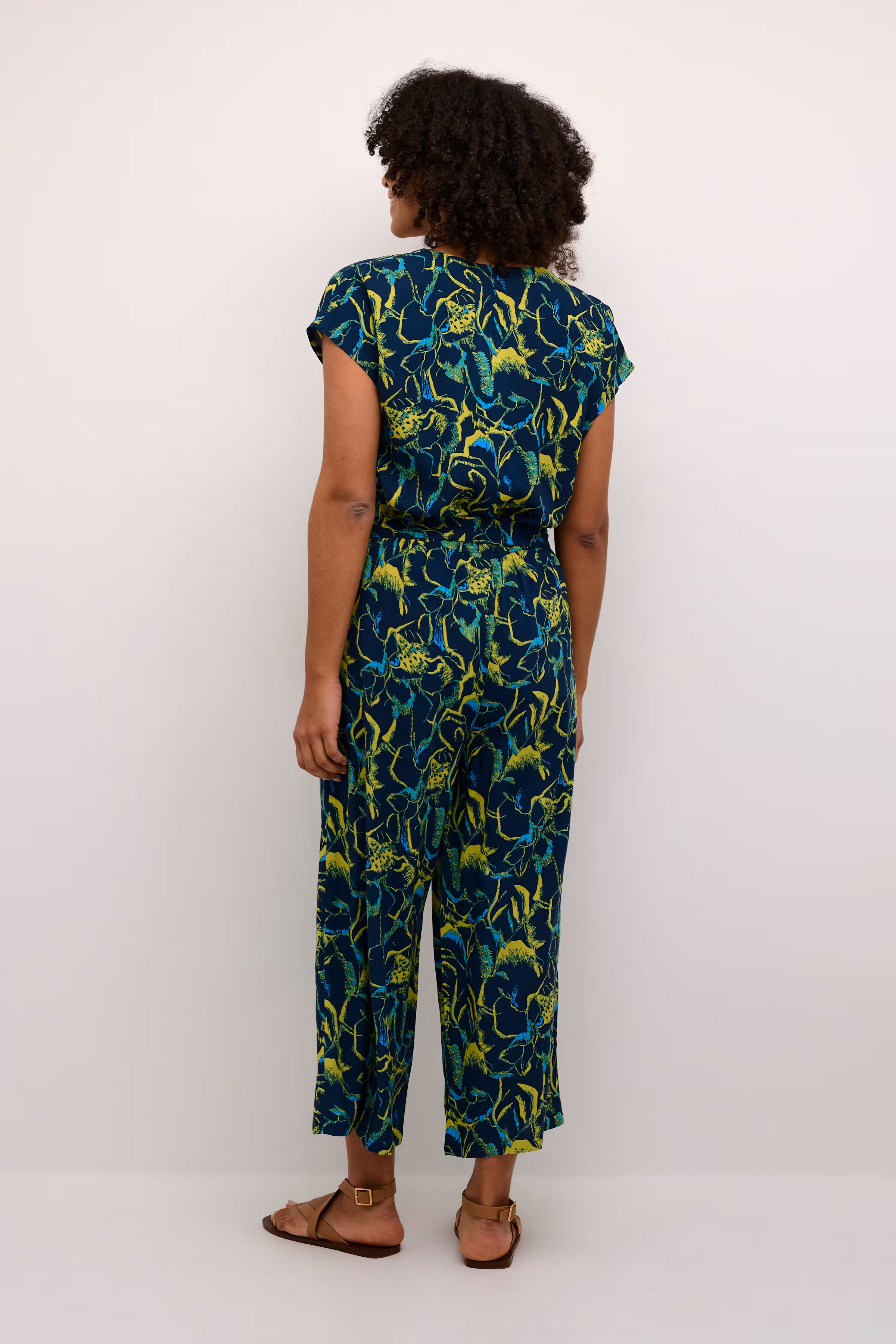 BPladonna Overall LOOKBOOK BACK 10590704-106054B