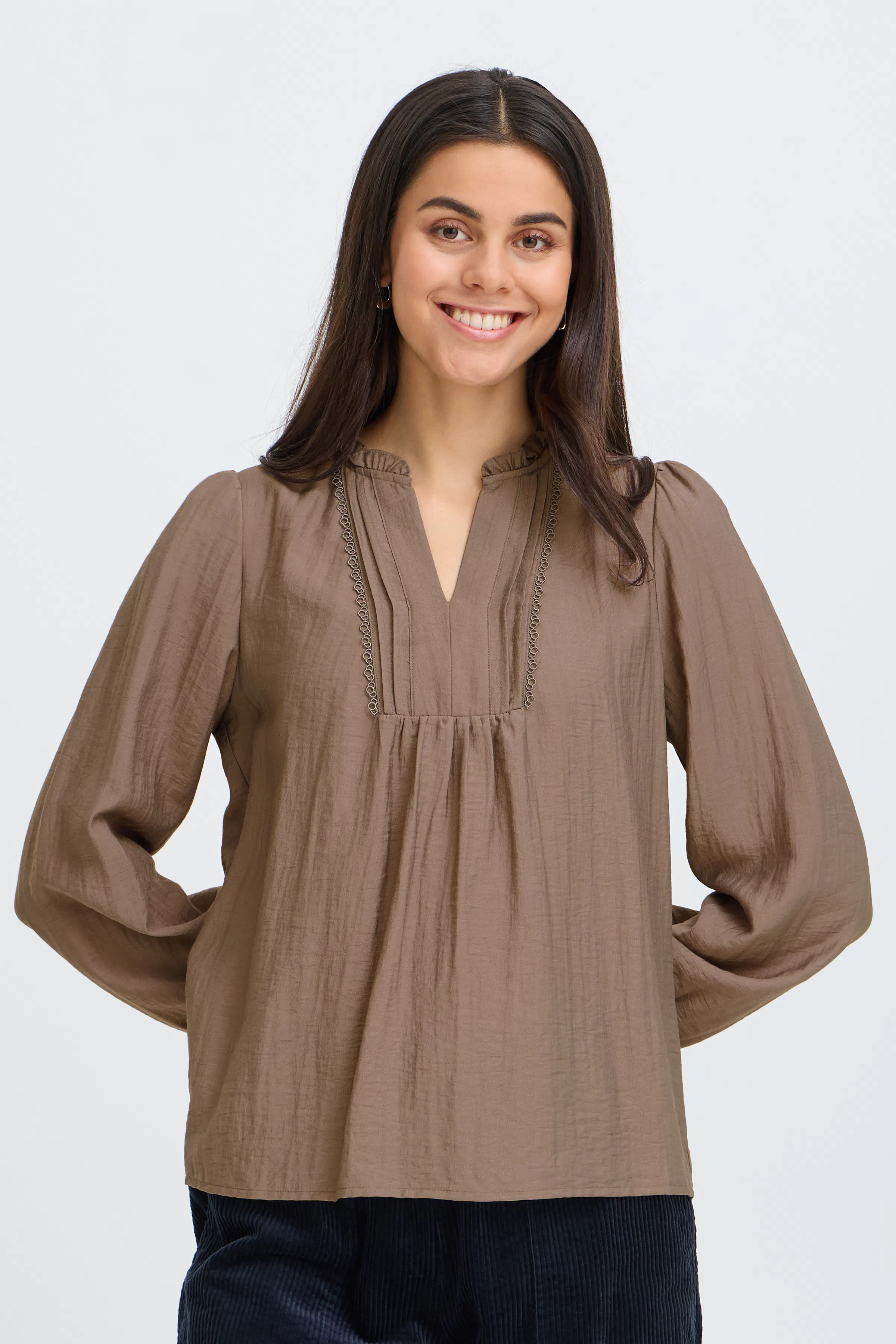 FRGIDA Blouse LOOKBOOK FRONT 20618199-181210