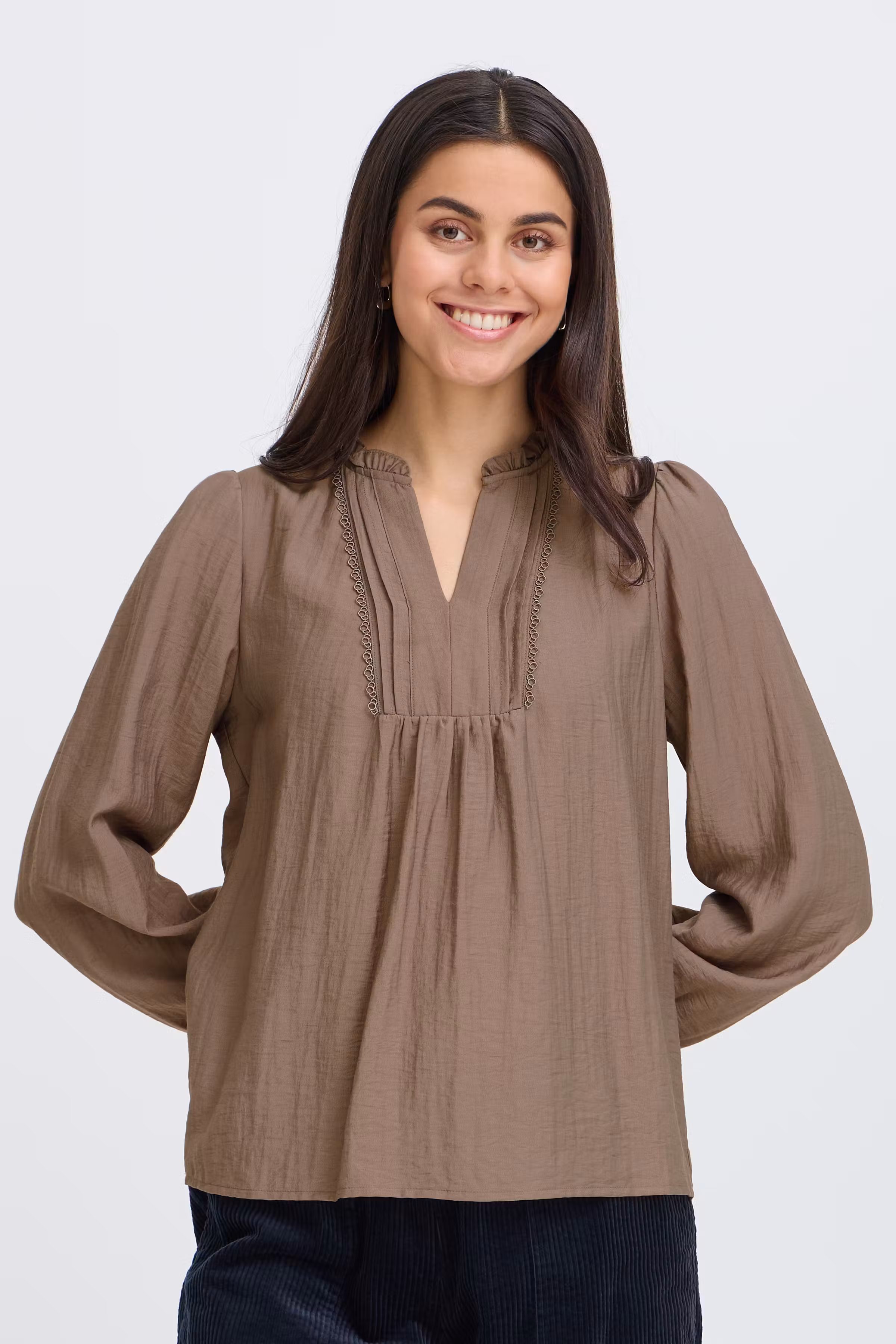 FRGIDA Bluse LOOKBOOK FRONT 20618199-181210