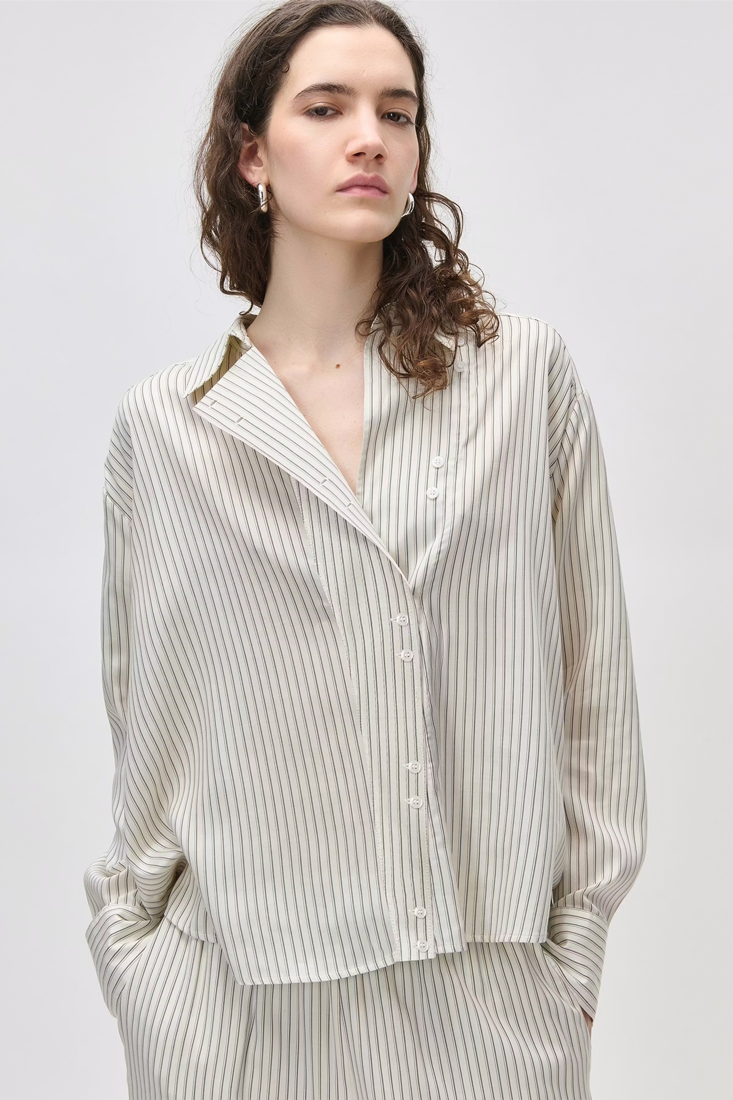IOEMIRA Hemd LOOKBOOK FRONT 30600580-MC2167