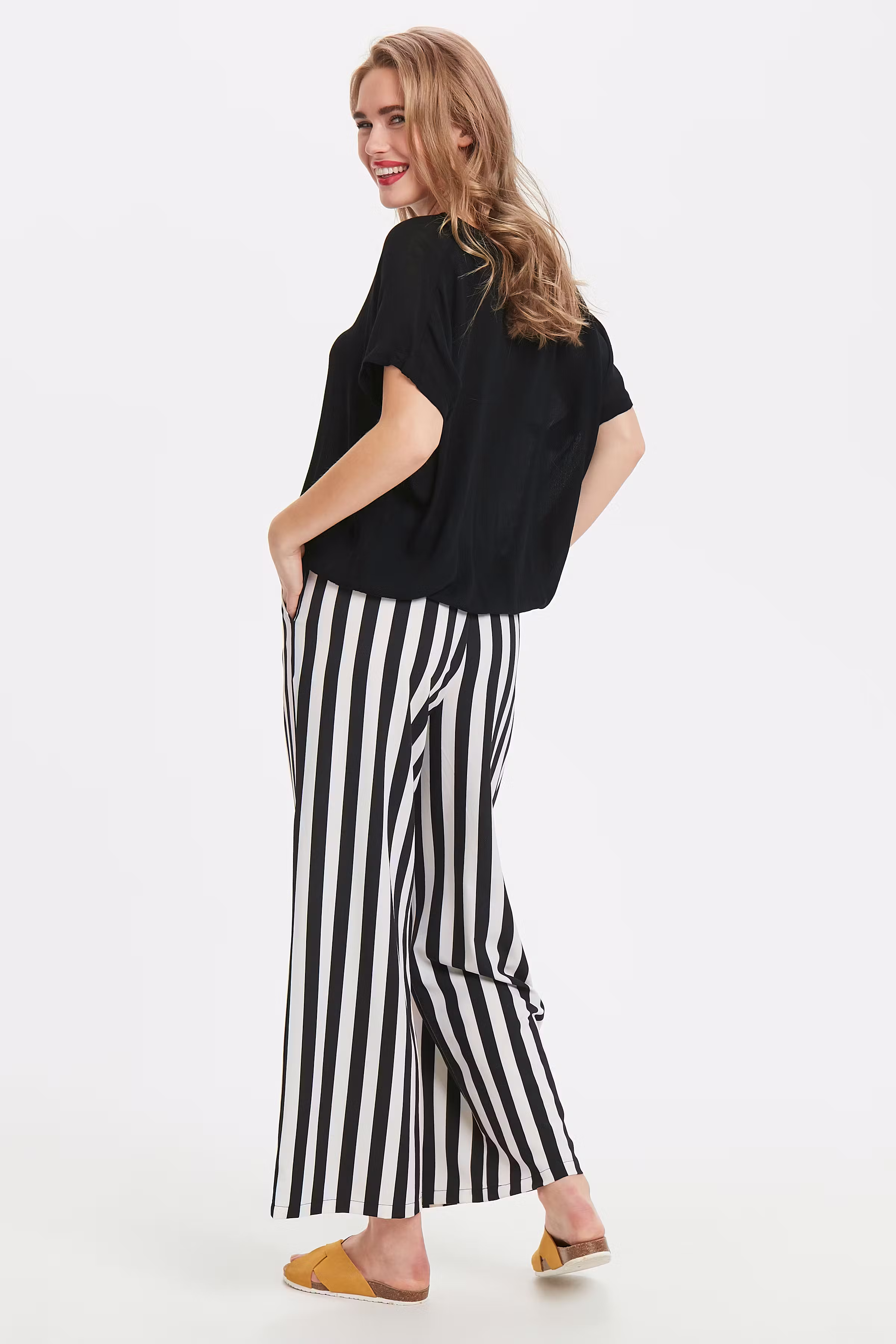 Kurzarm-Bluse LOOKBOOK BACK 10500781-50600