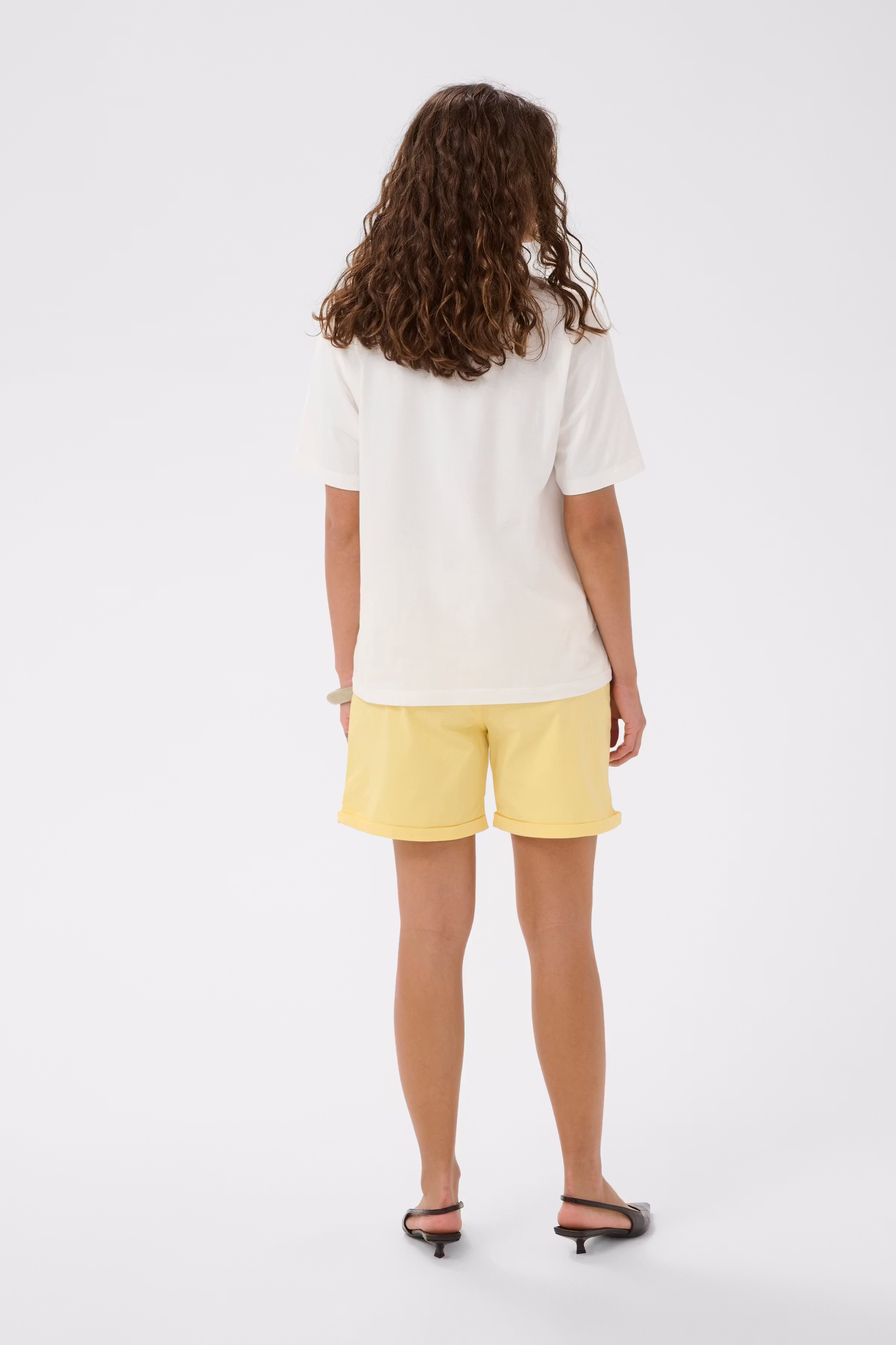 CUbrita Shorts LOOKBOOK BACK 50110328-120711