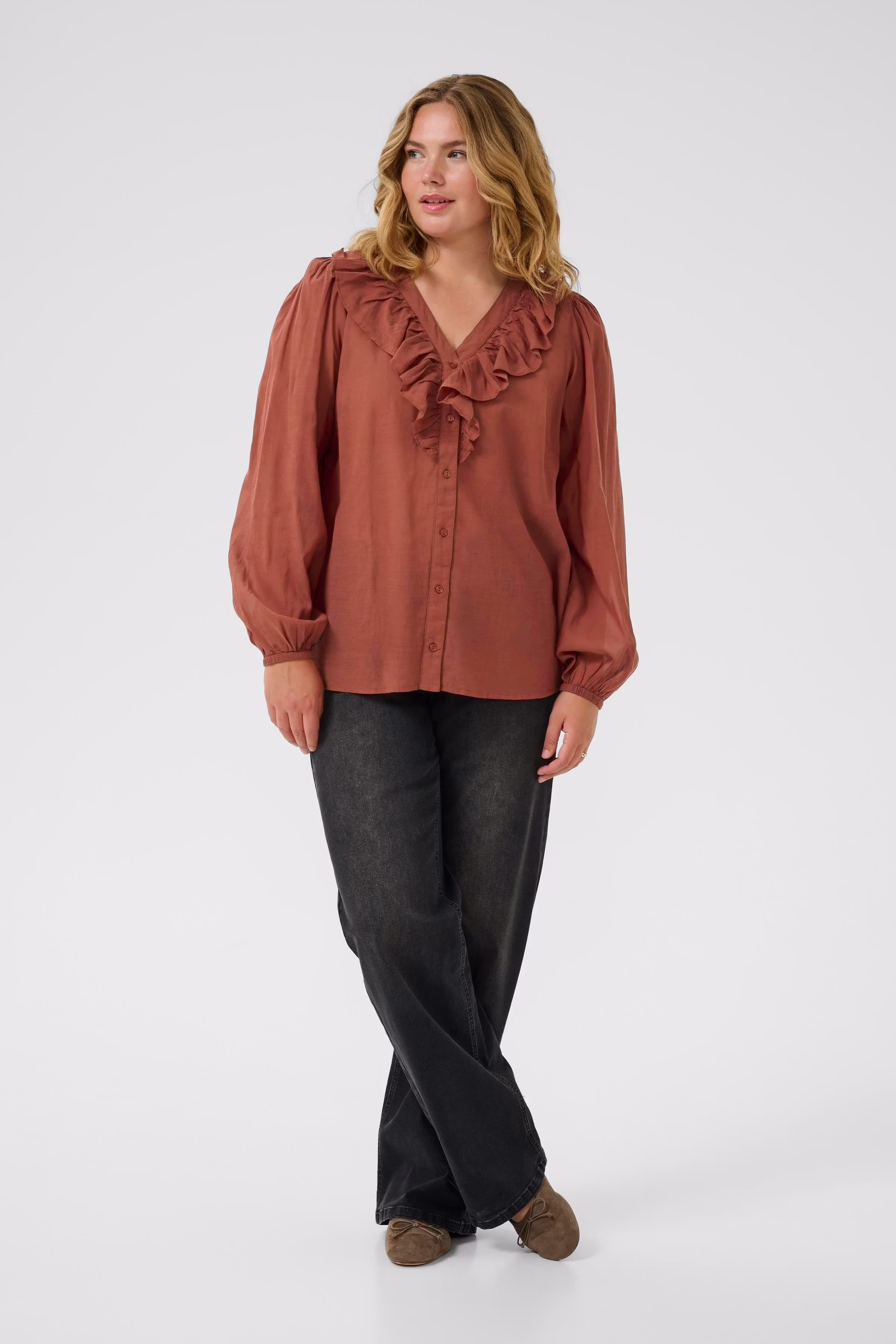 KClana Blouse LOOKBOOK FRONT 10584098-191334