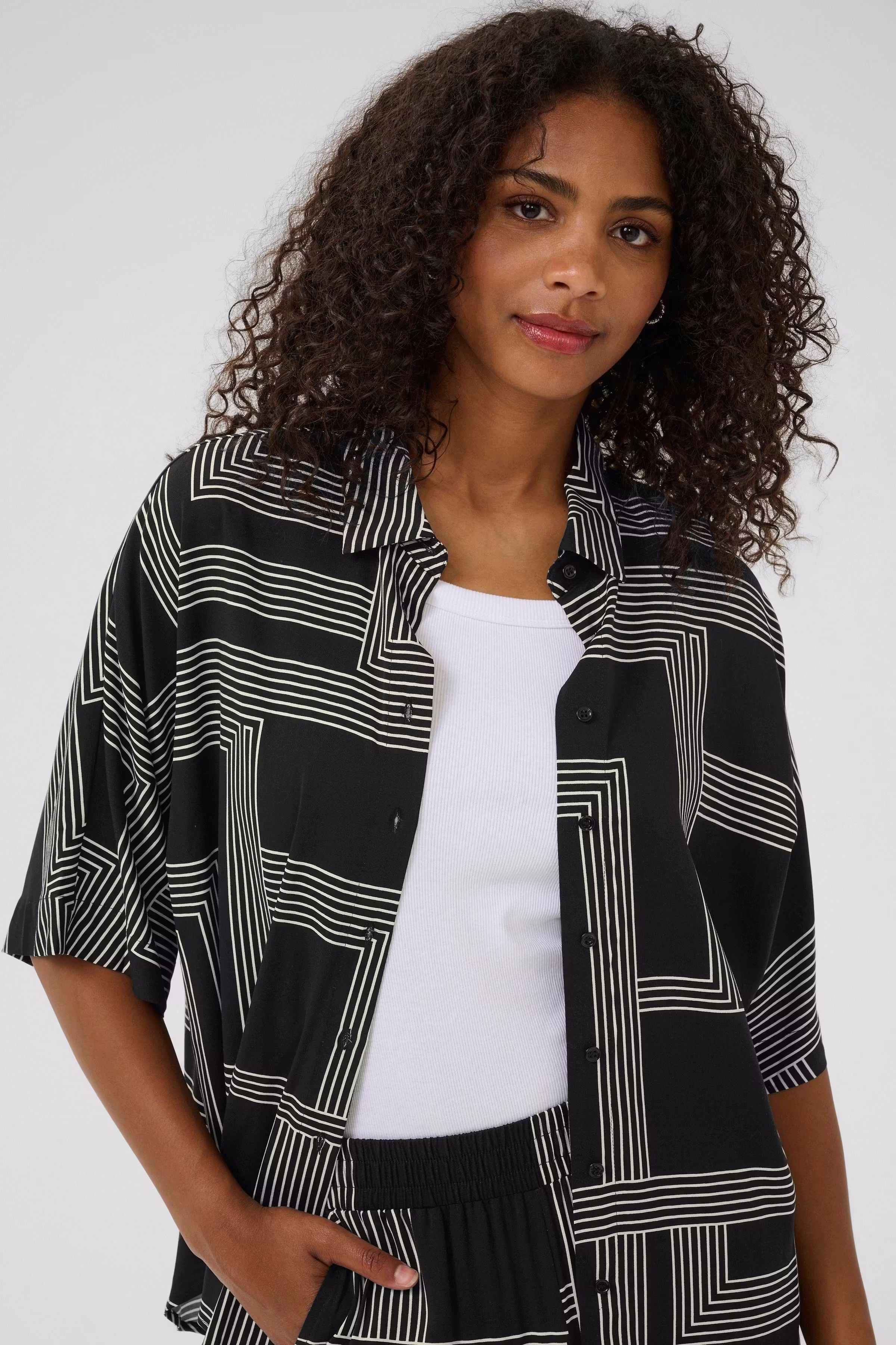 KAdonny Shirt LOOKBOOK DETAIL 10510103-107704